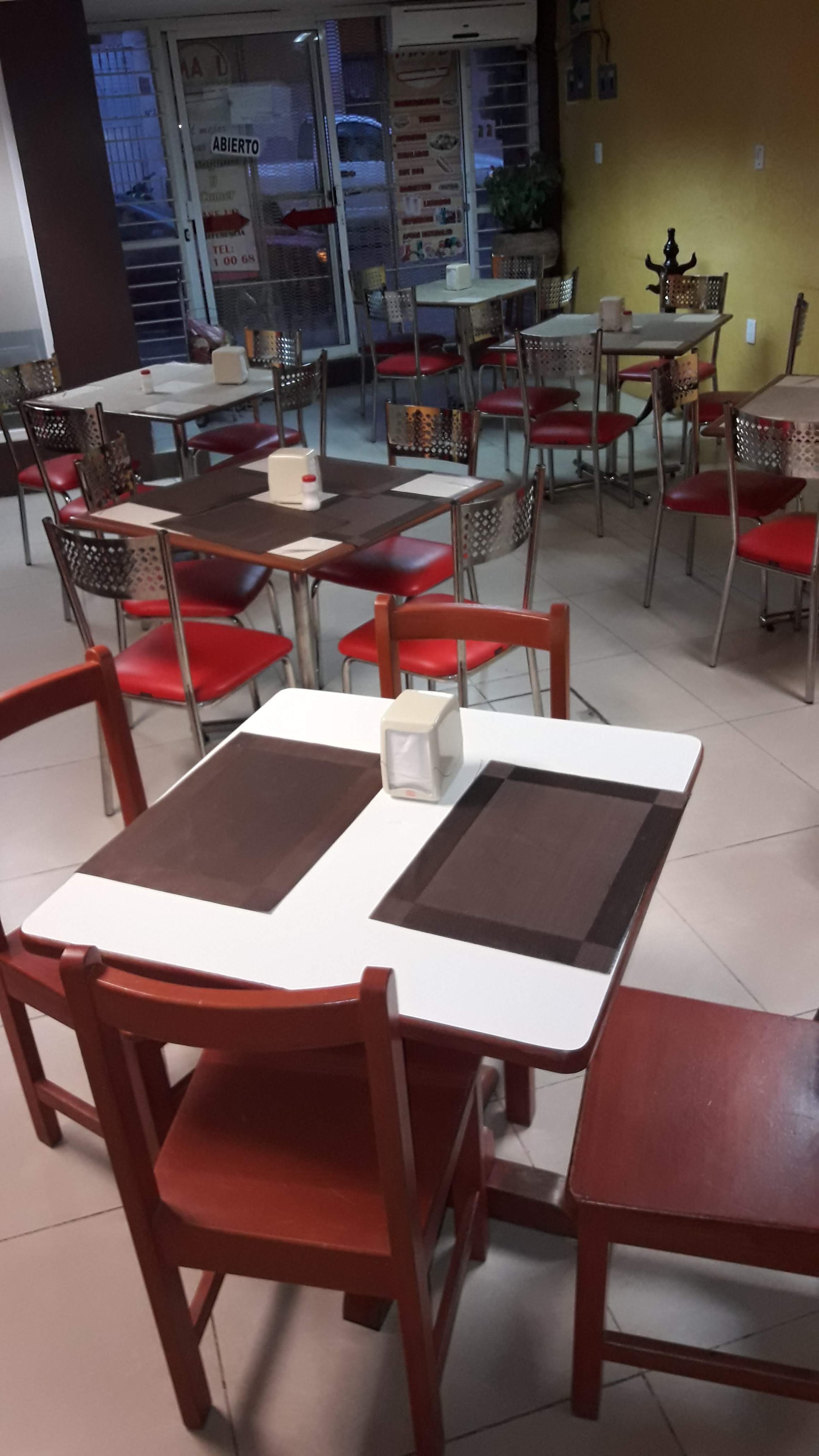 Restaurant Maxihamburguesas image 9