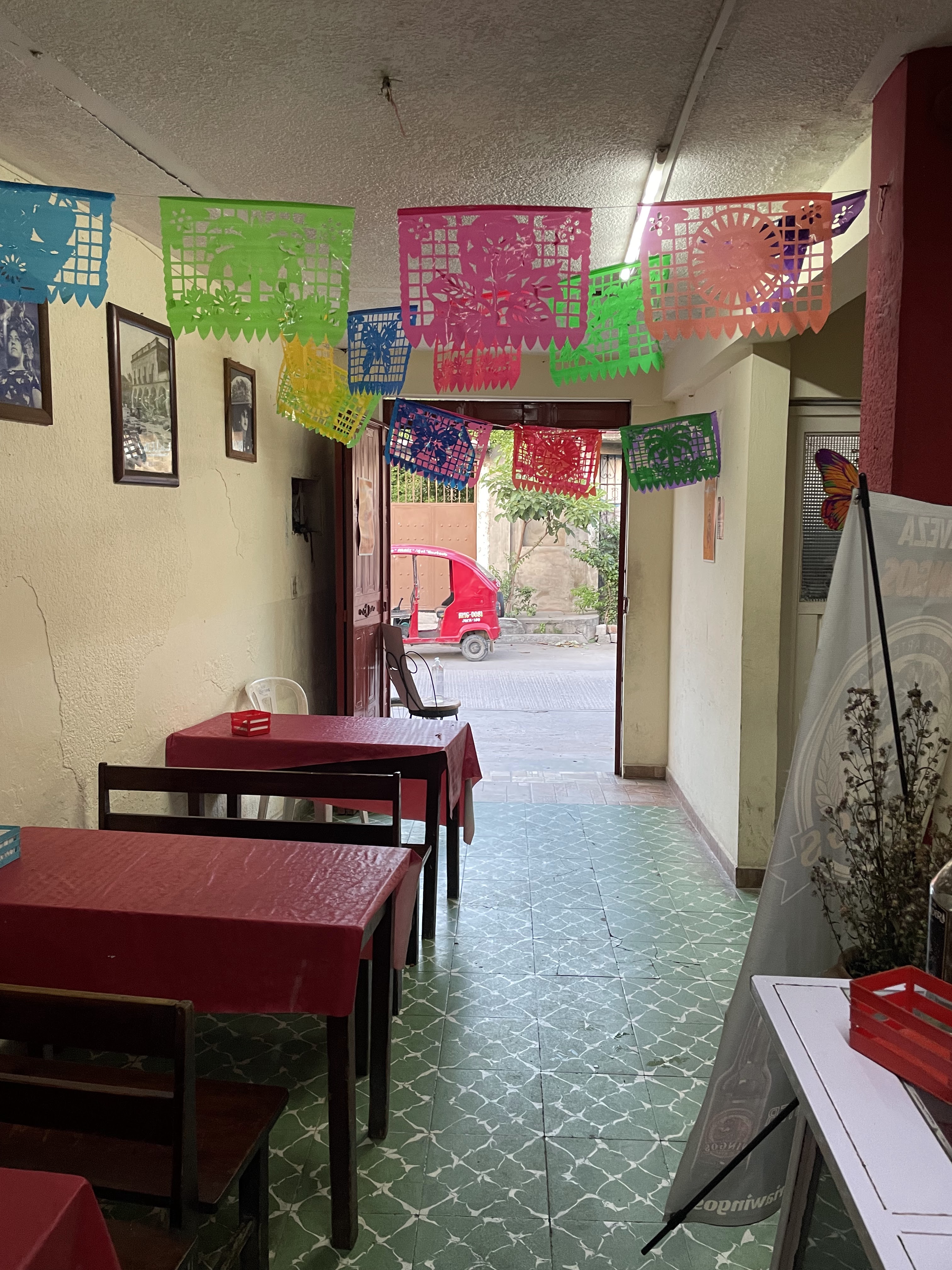 Cenaduría La Parrilla image 3