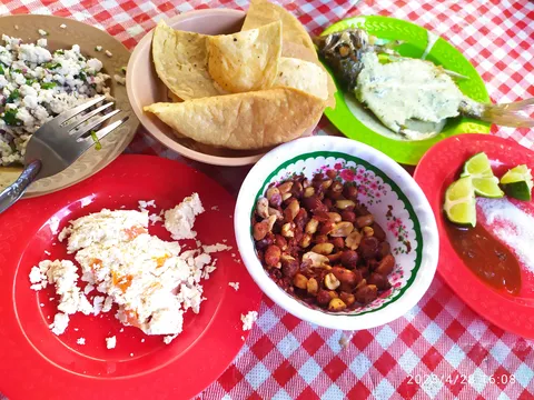 Ostiones y mariscos Yoko's image 4