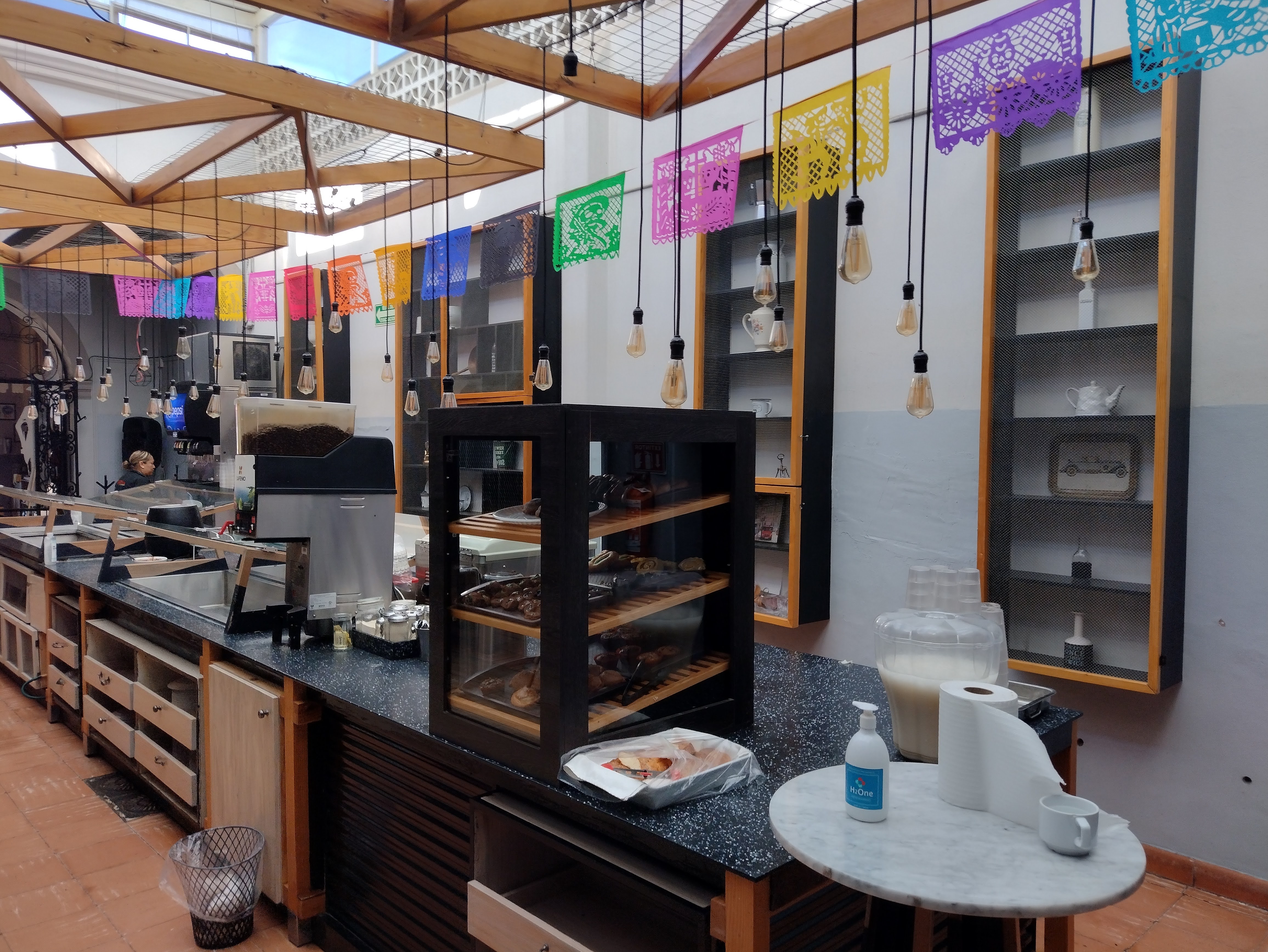 Dominguin, Buffet Manolete image 8