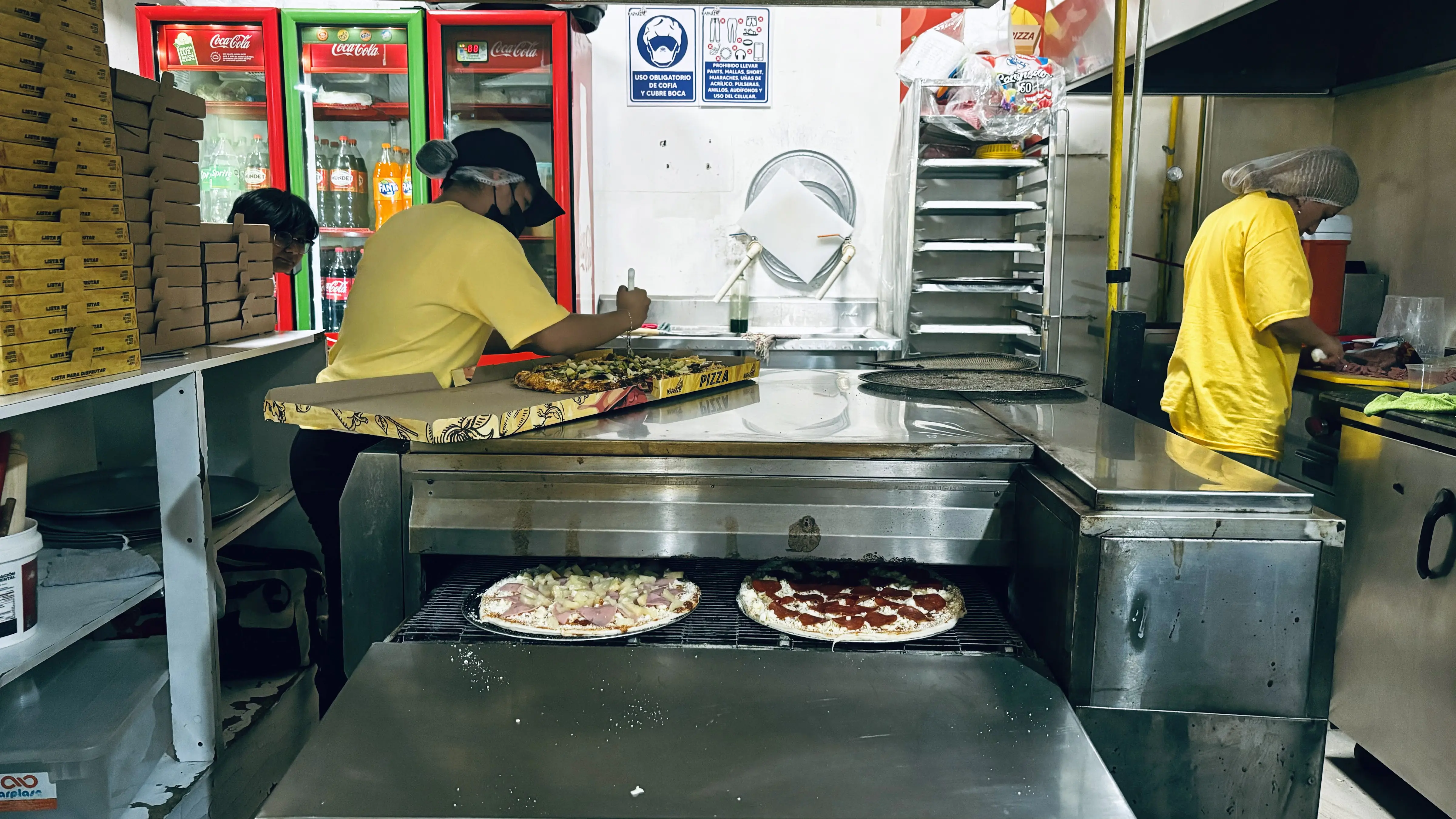 kaparzo Pizza Silao image 5