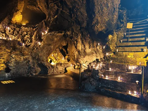 La Gruta image 5