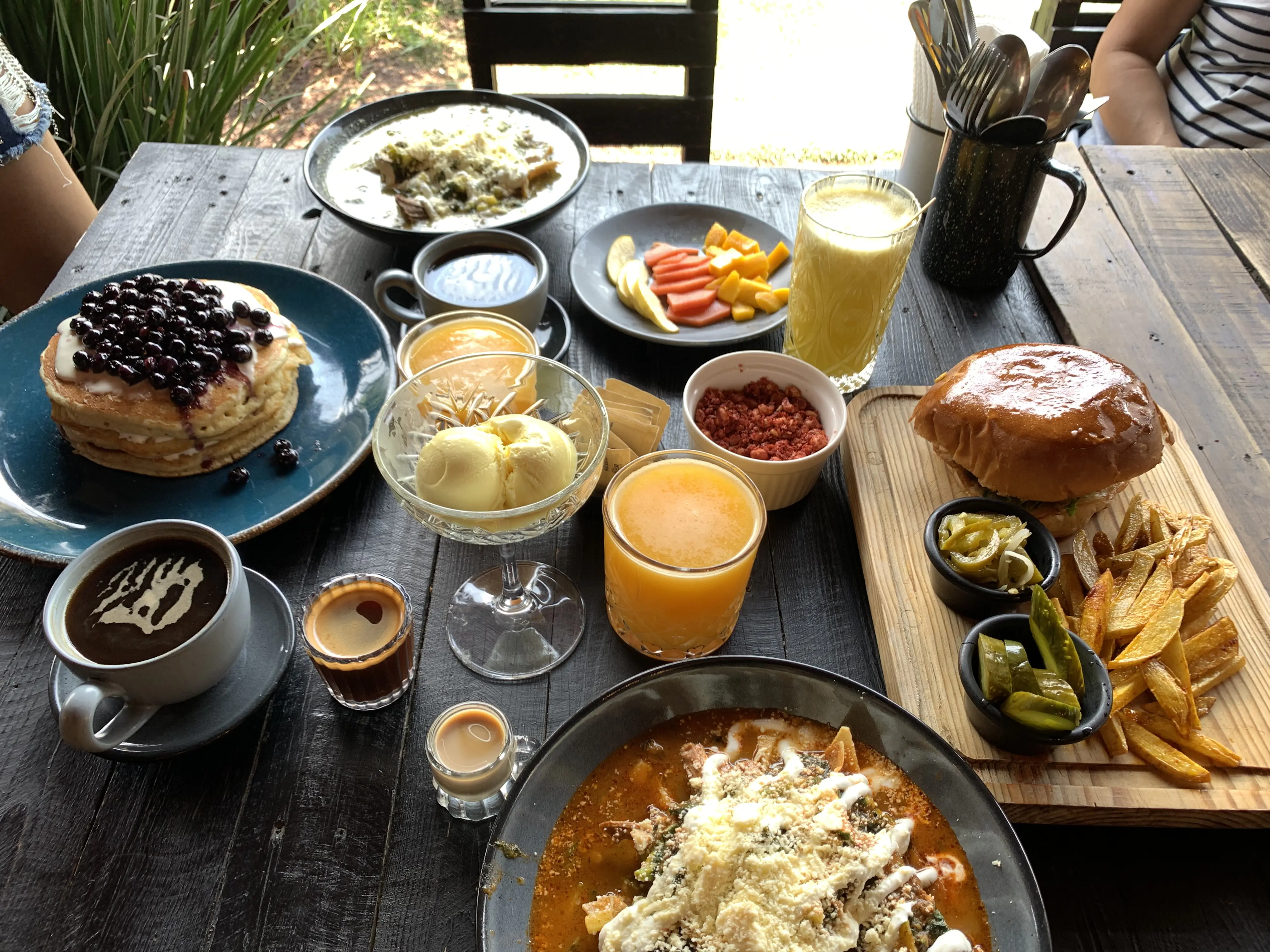 Mezcaleria Conejo en la Luna image 8