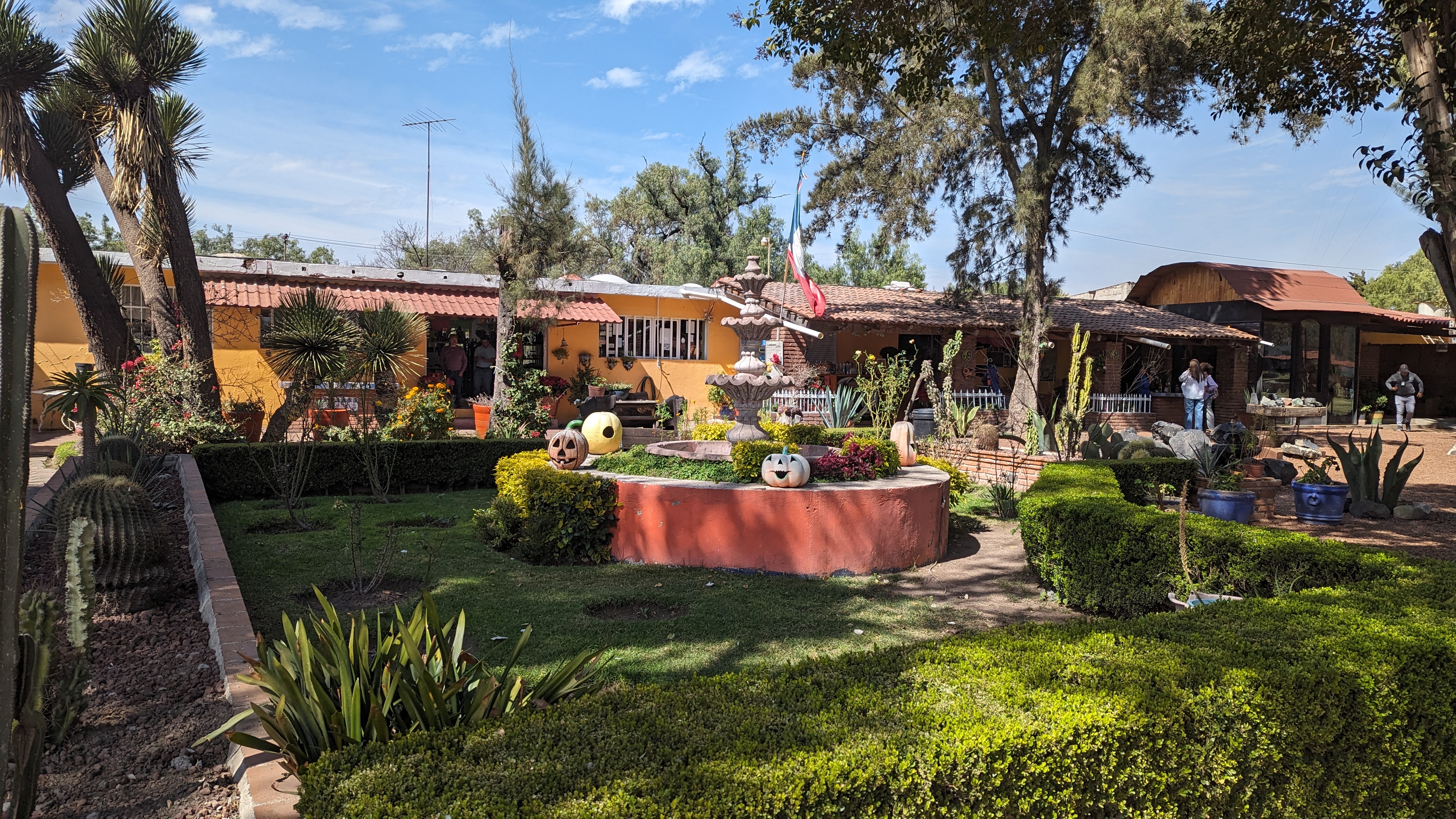 Mi México Lindo - Restaurante Y Artesanías image 7