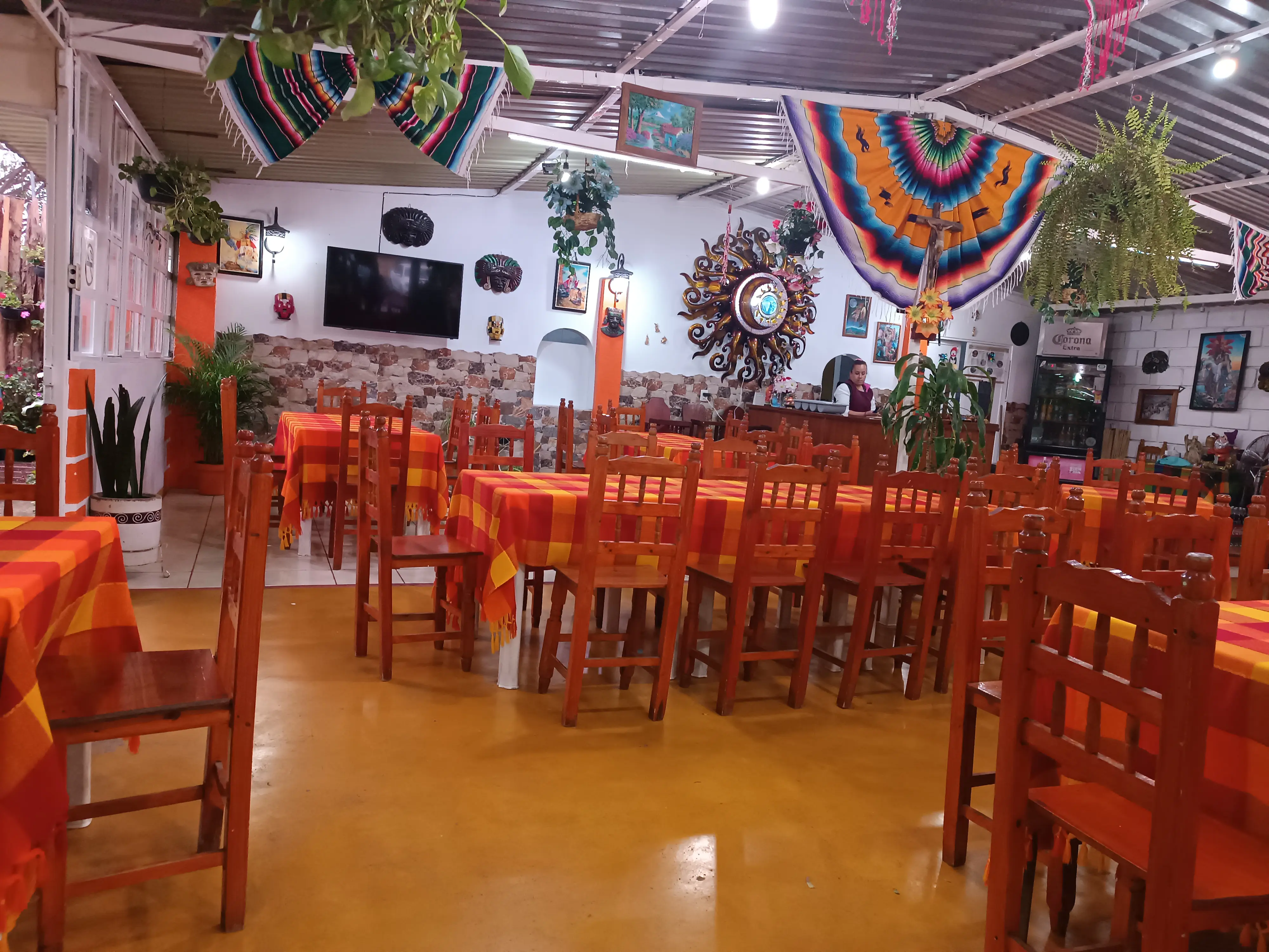 Comedor Katy image 3