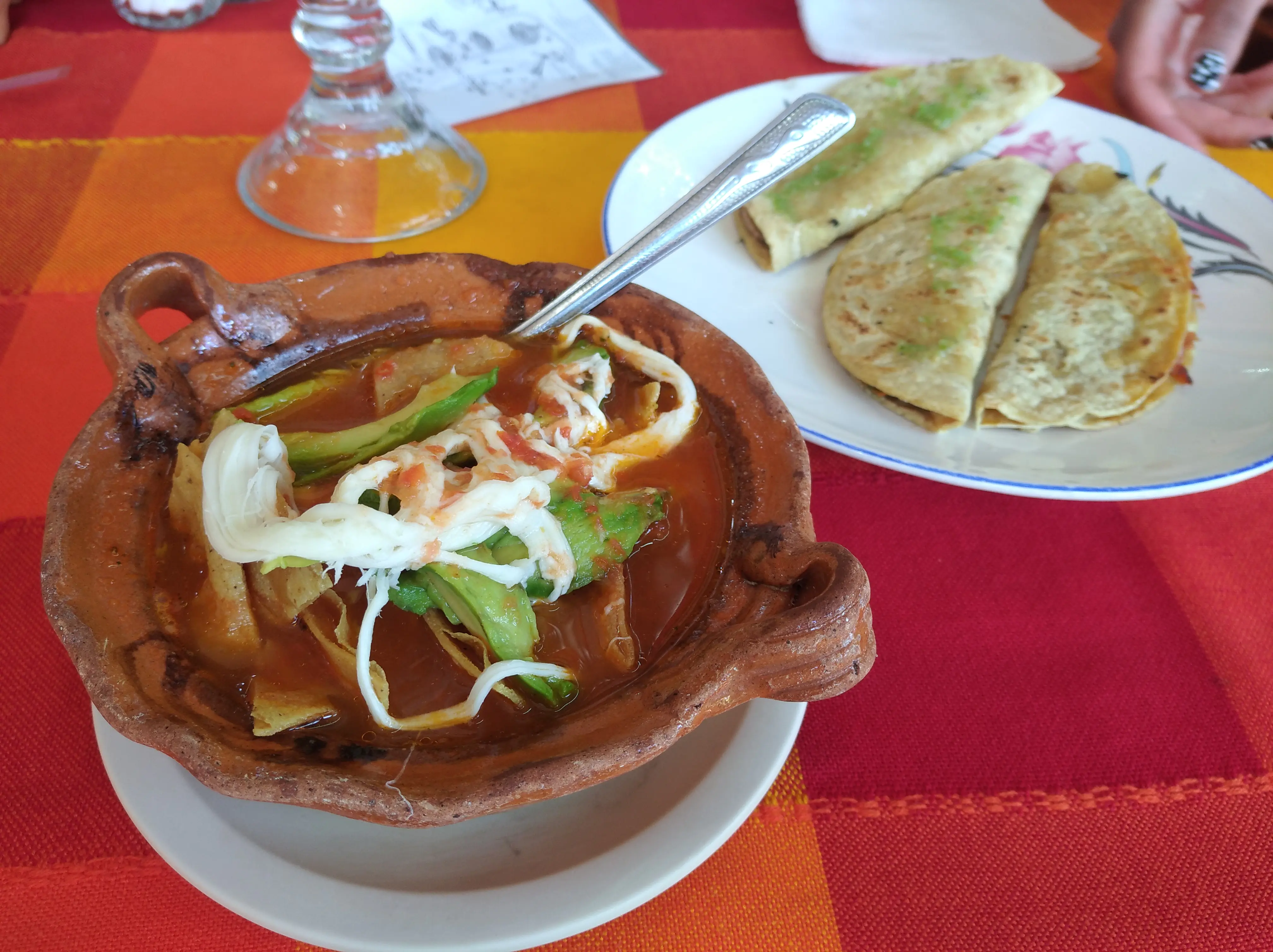 Comedor Katy image 4