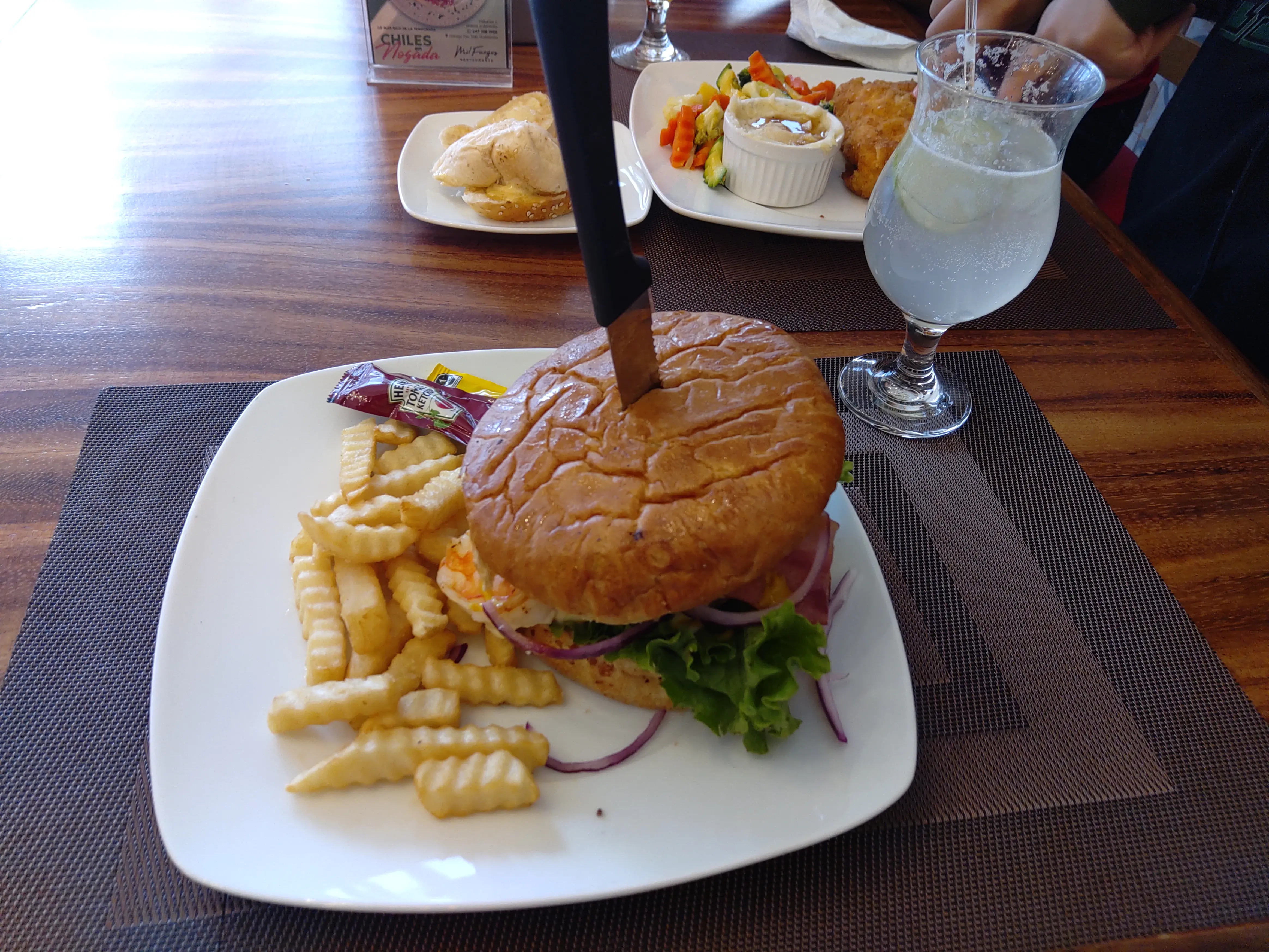 Mil Fuegos Restaurante image 4