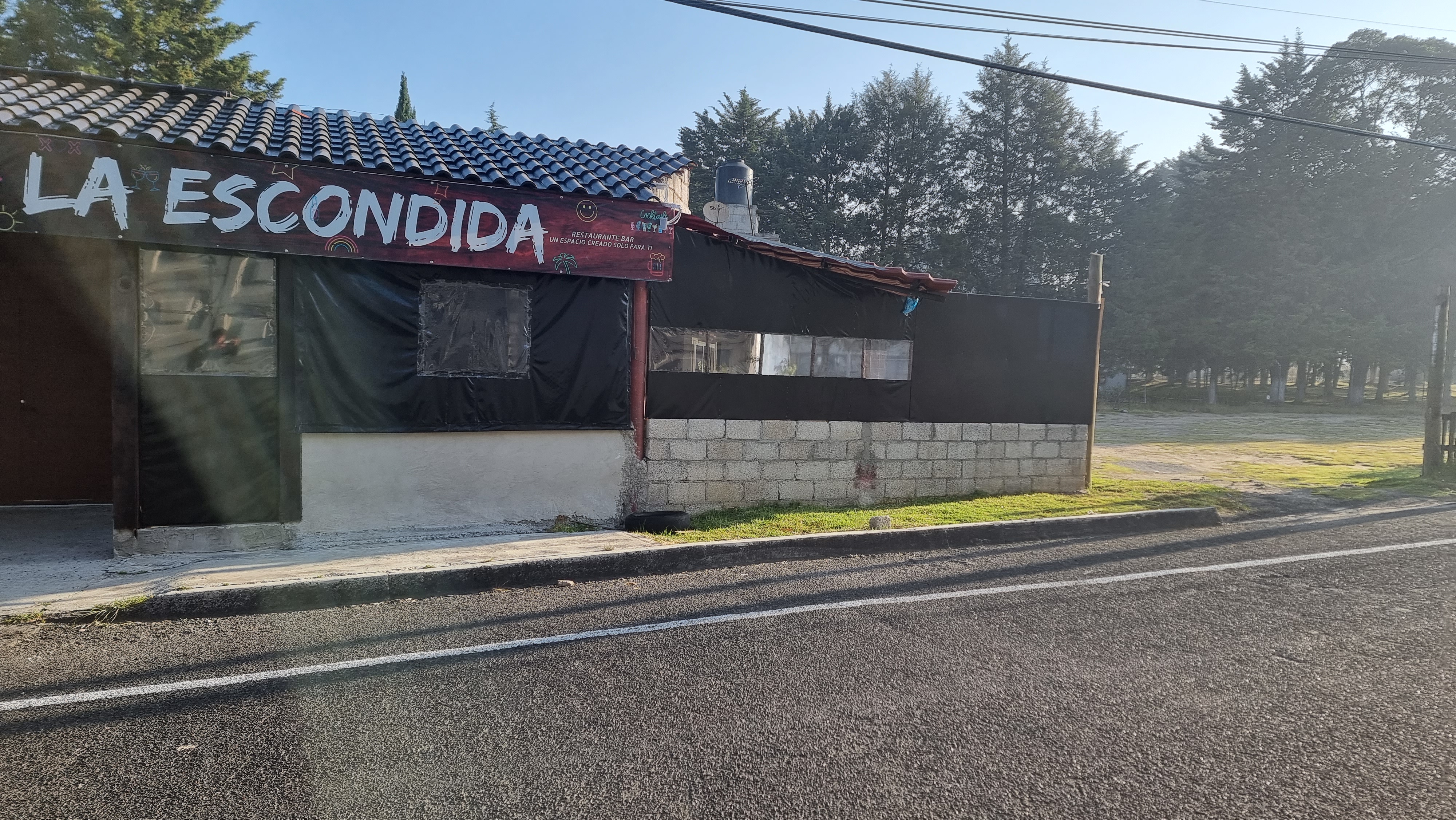 Restaurante bar la escondida image 1