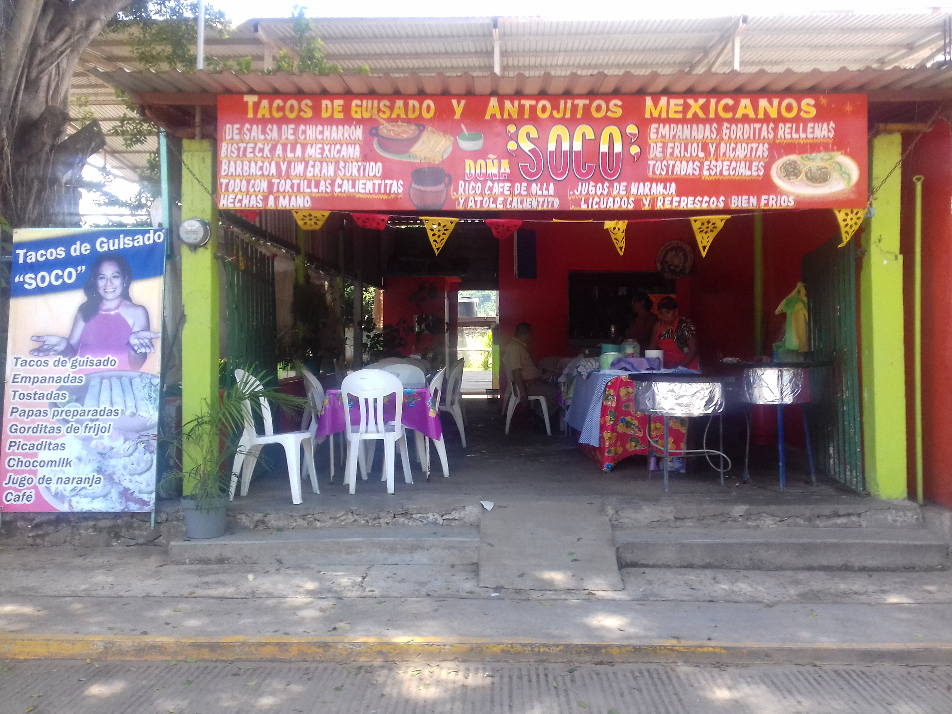 Tacos De Guisado Y Antojitos "DOÑA SOCO" image 9