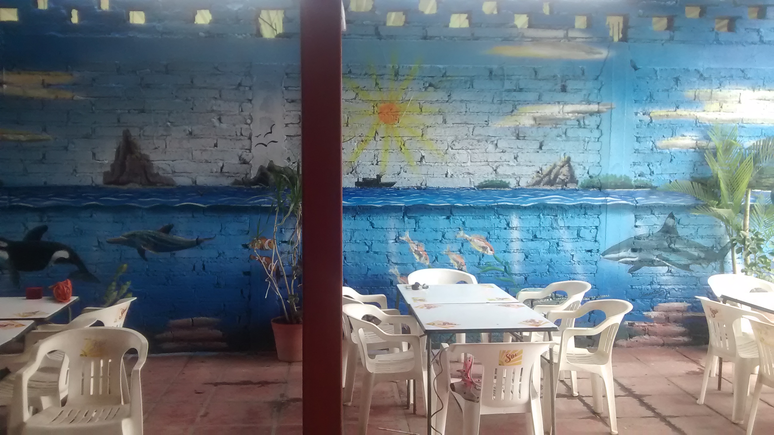 La Playita Restaurant Bar image 3