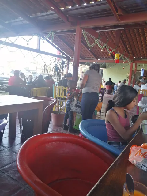 La Playita Restaurant Bar image 4