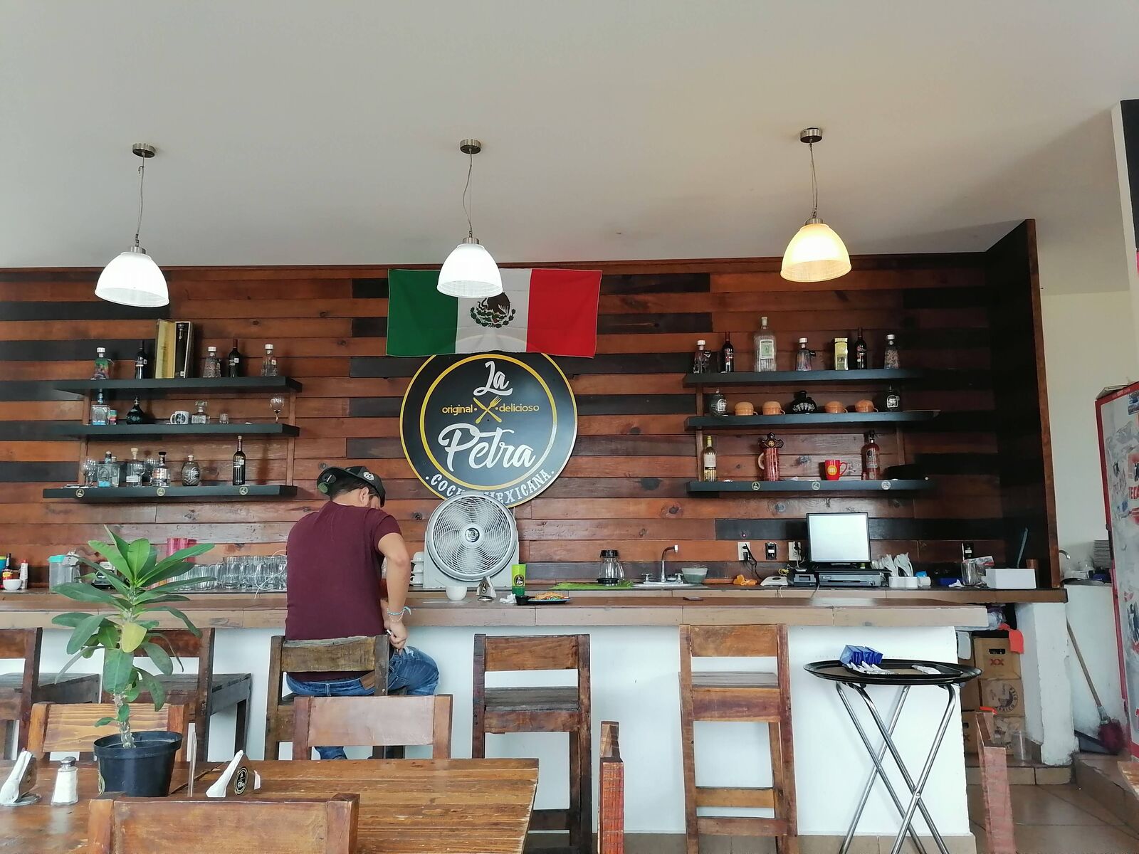 La Petra Restaurant image 4