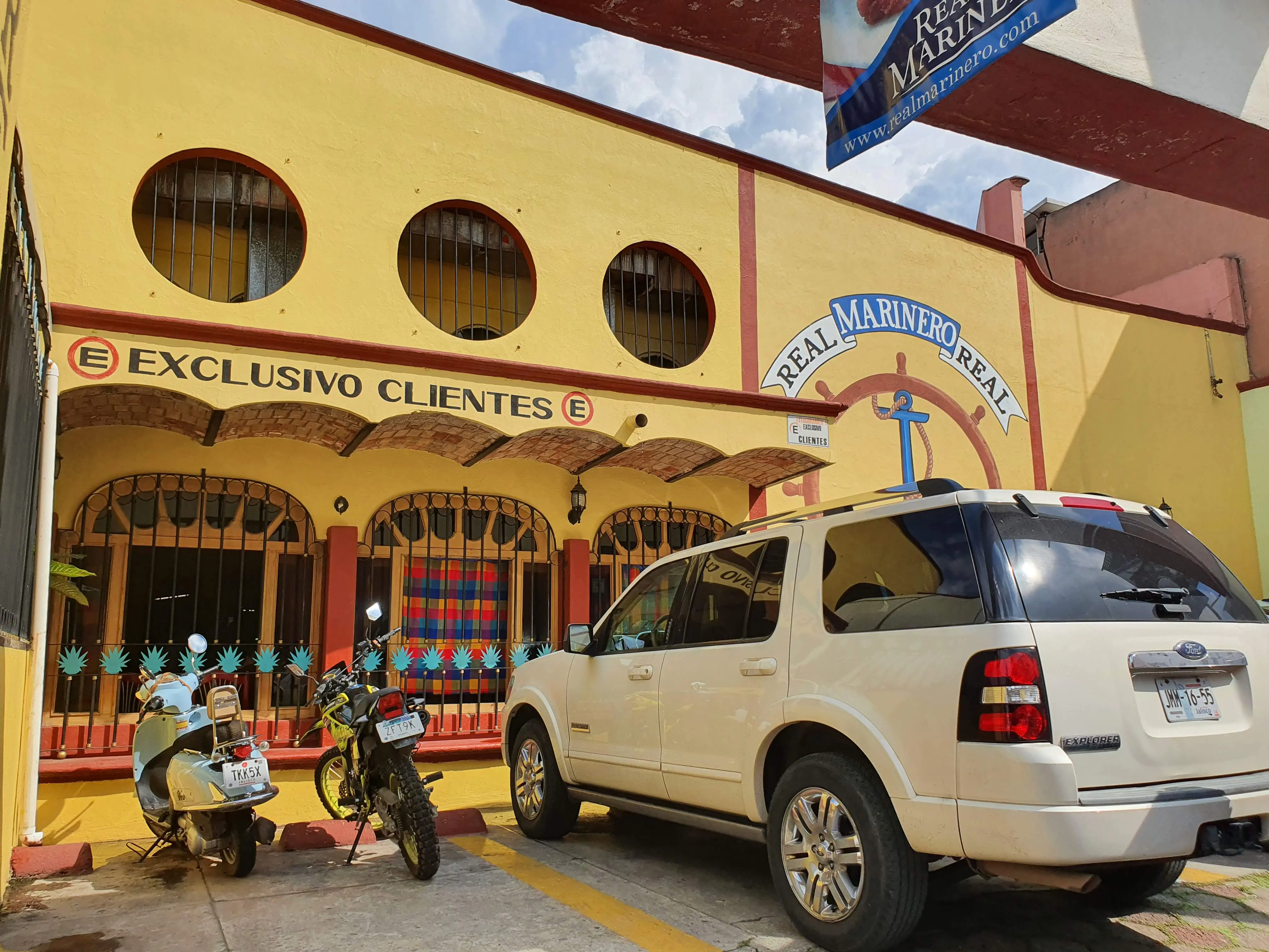 Real Marinero Restaurant image 1