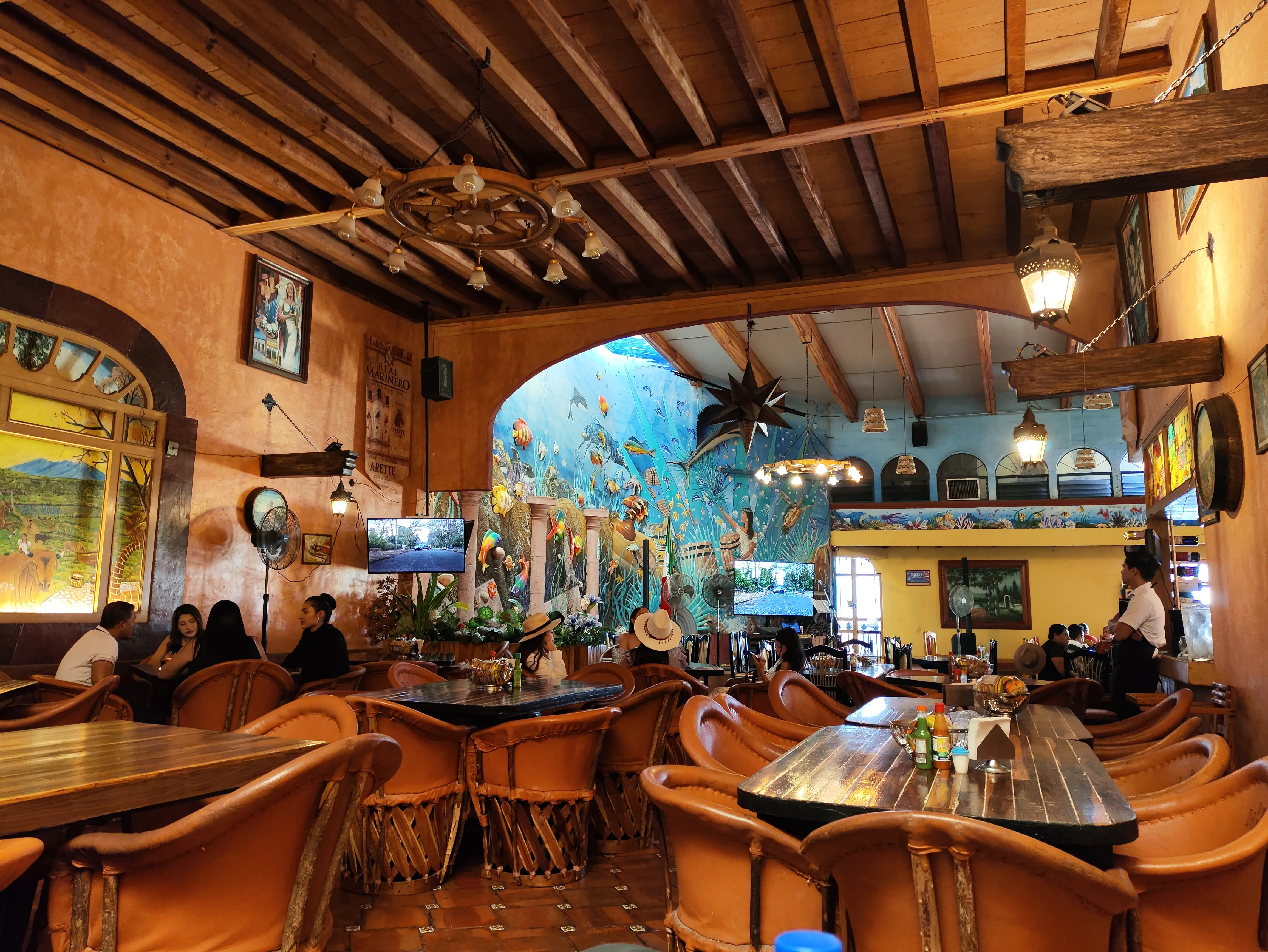 Real Marinero Restaurant image 4
