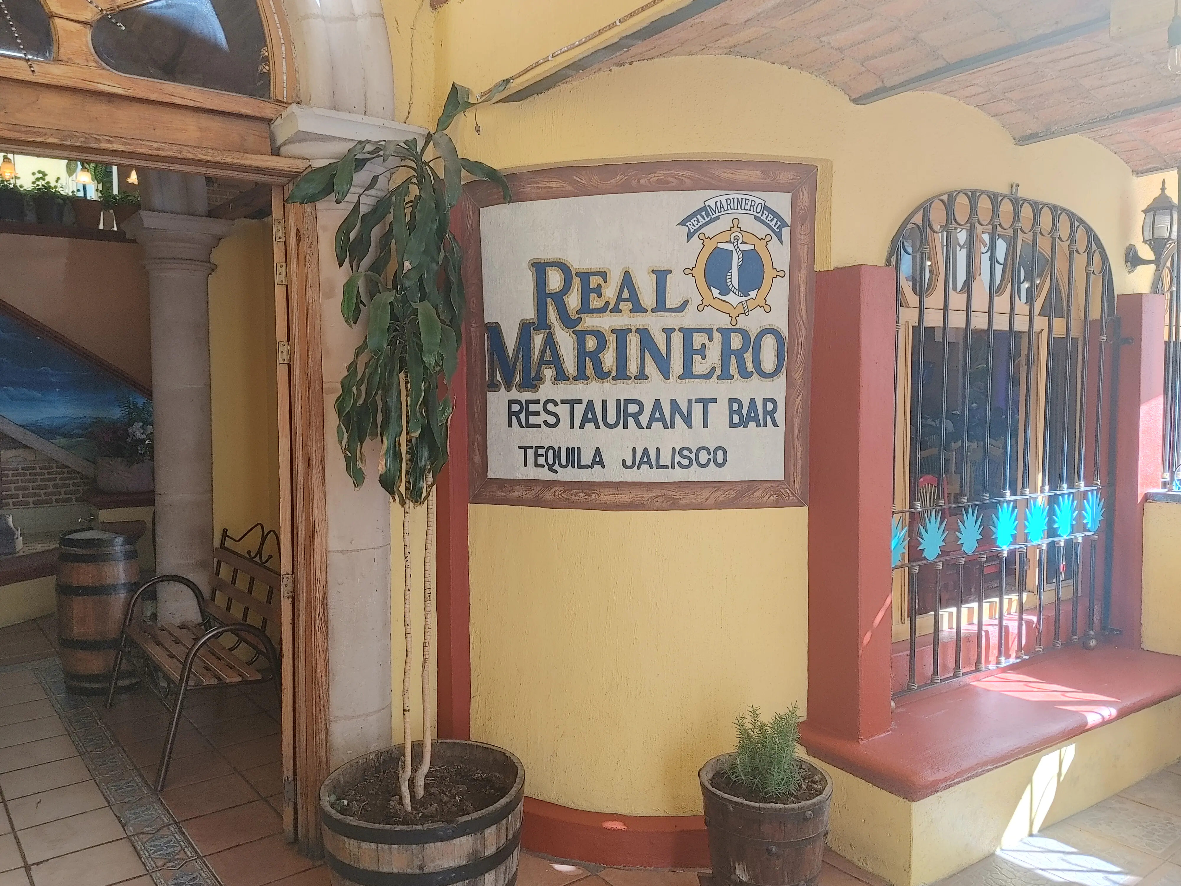 Real Marinero Restaurant image 6