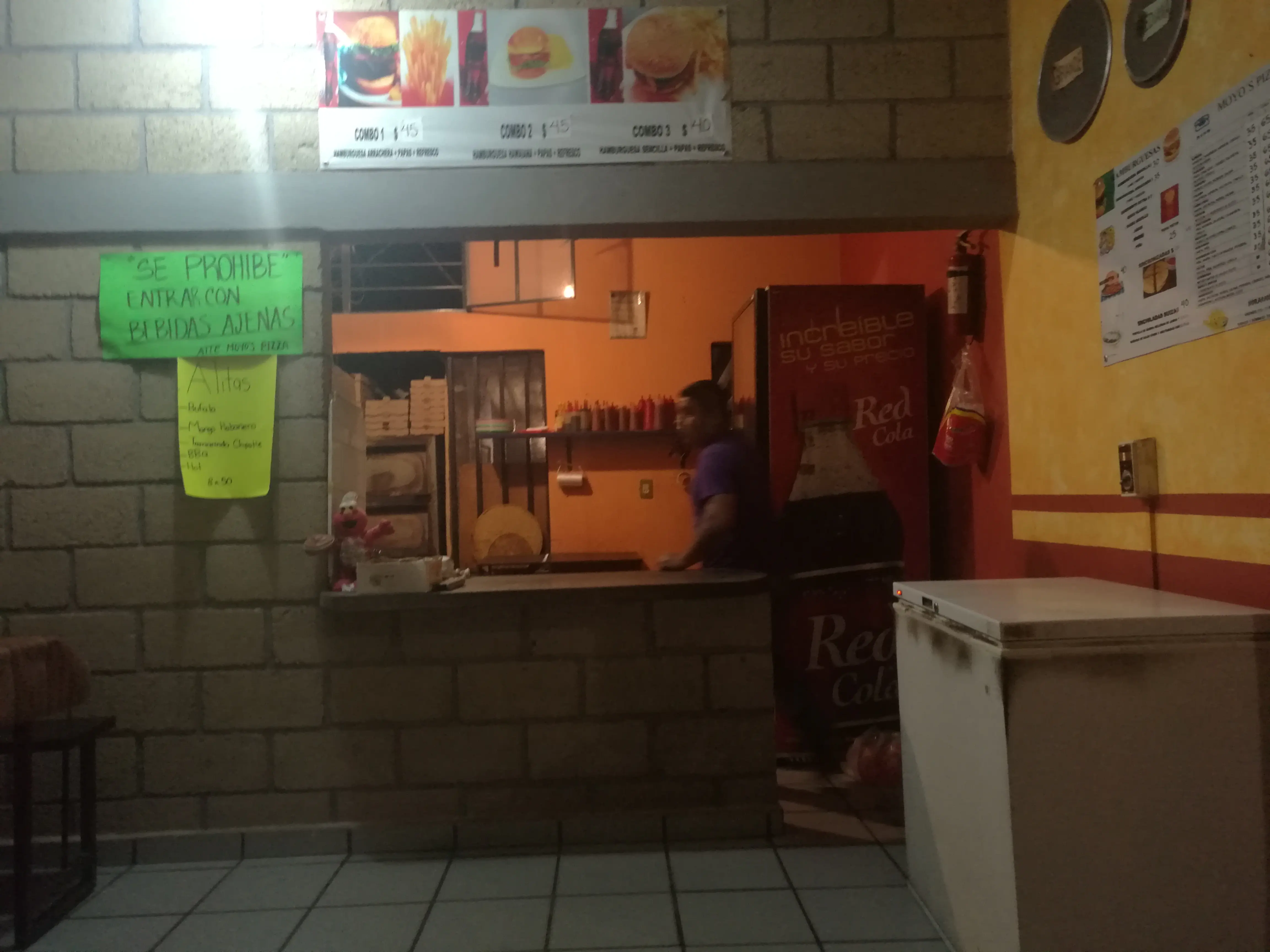 Moyo ' S Pizza image 4