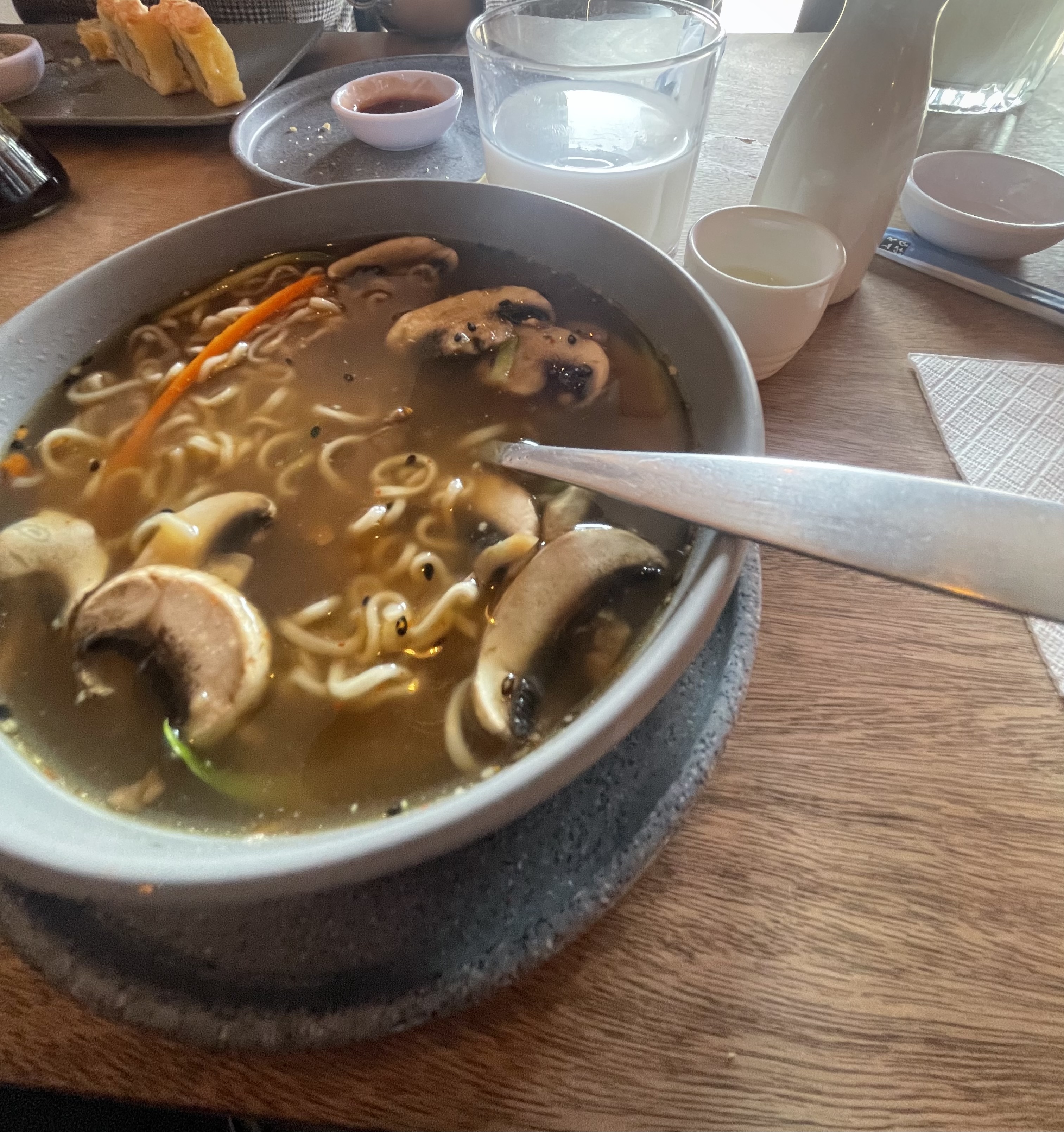 Oishii Sushi & Roll image 4