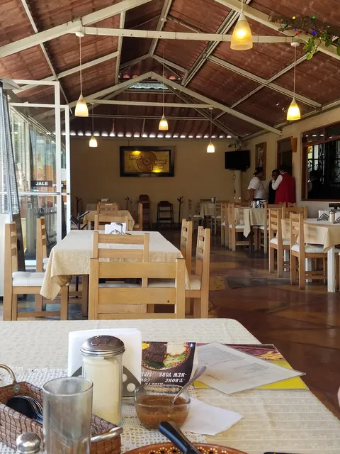 Mapeto's Restaurant Y Autoservicio image 6