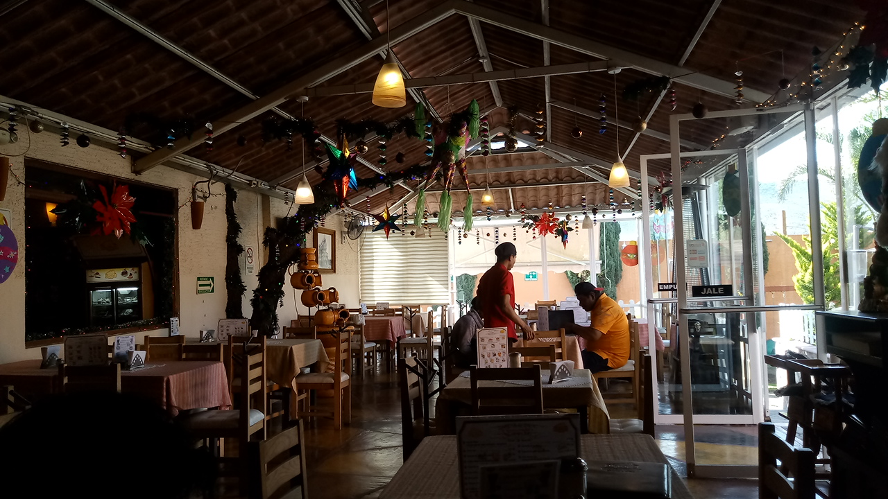 Mapeto's Restaurant Y Autoservicio image 8