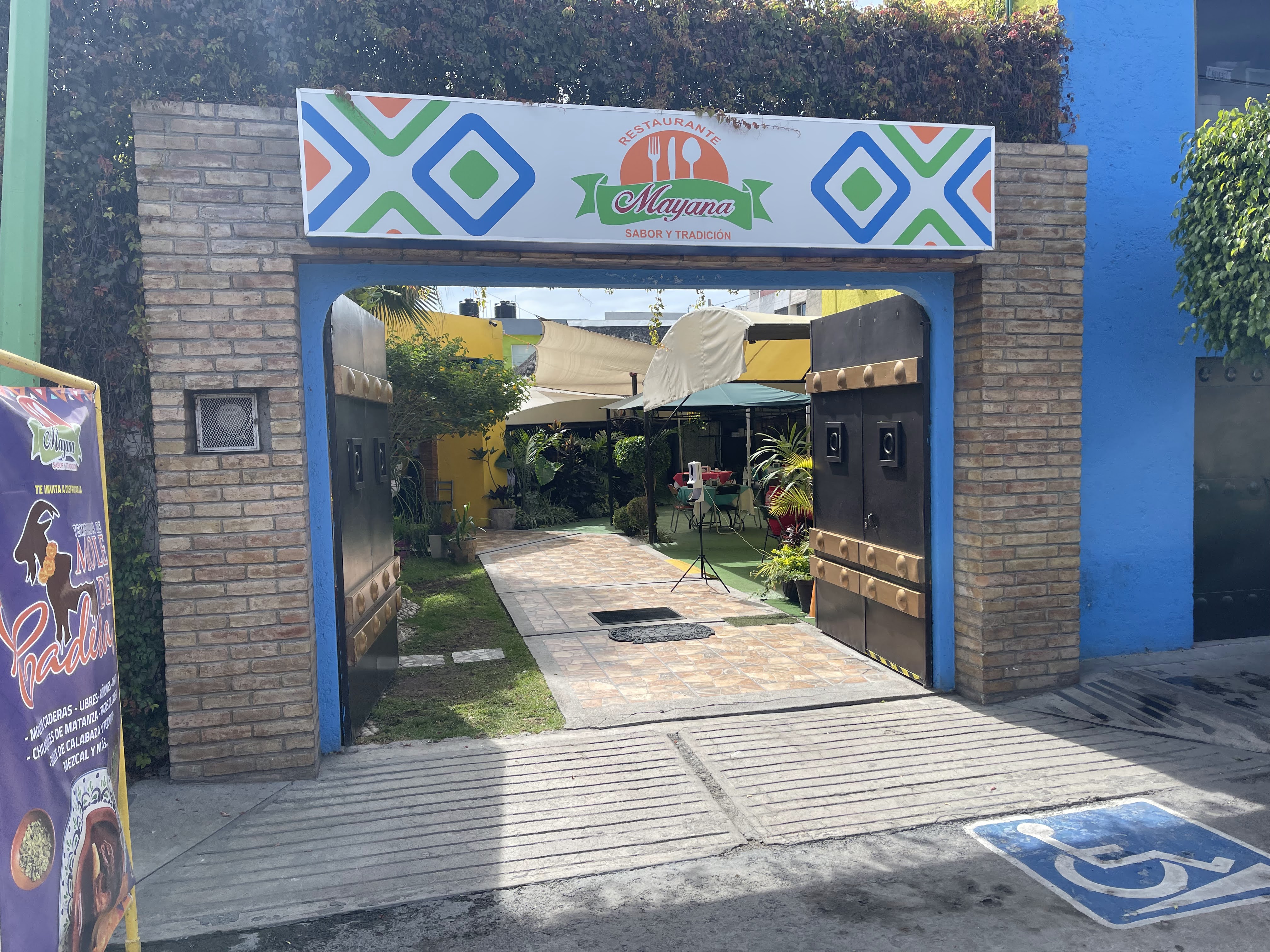 Mayana Restaurante image 1