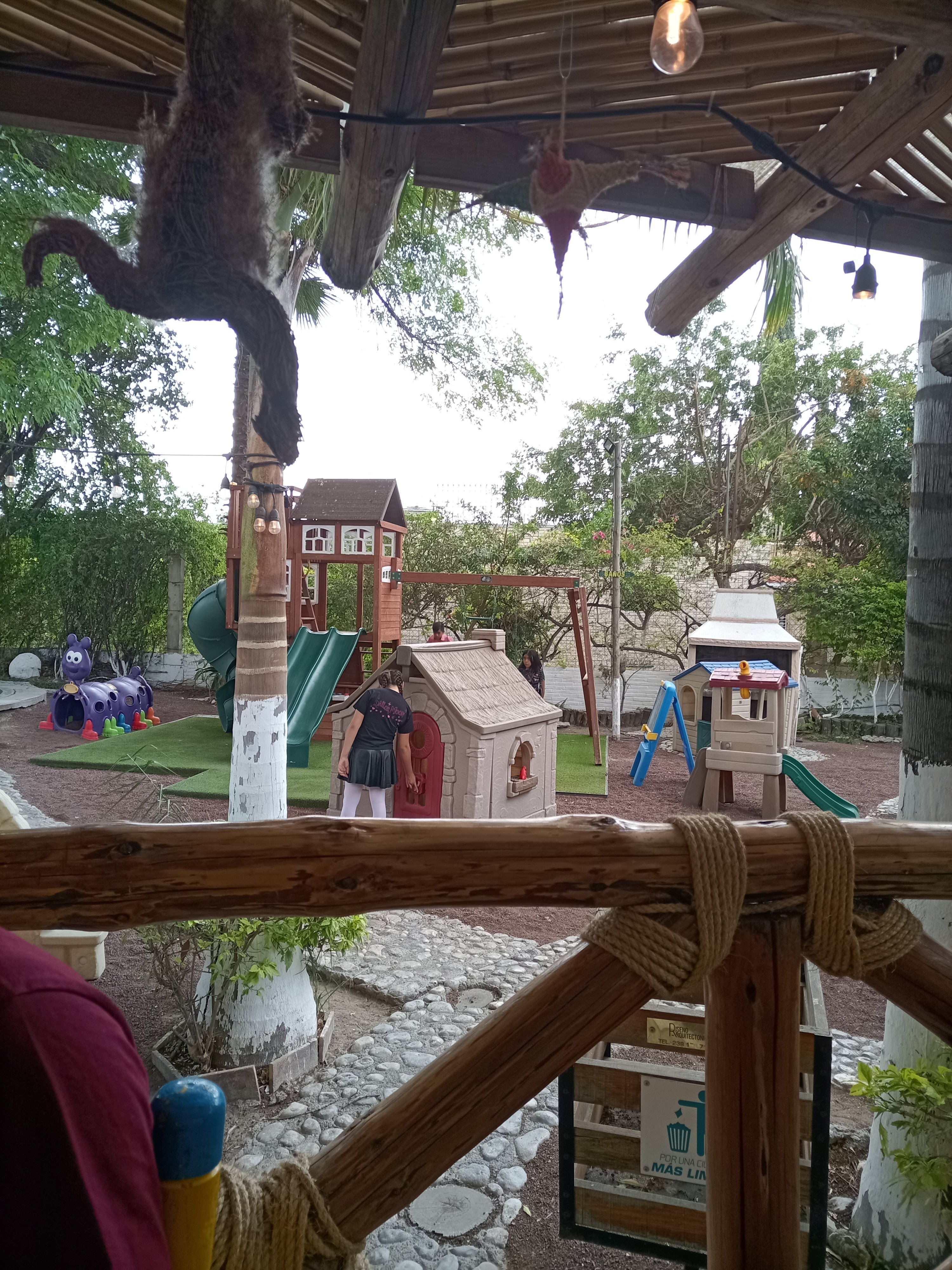 El Tilingo Lingo image 1