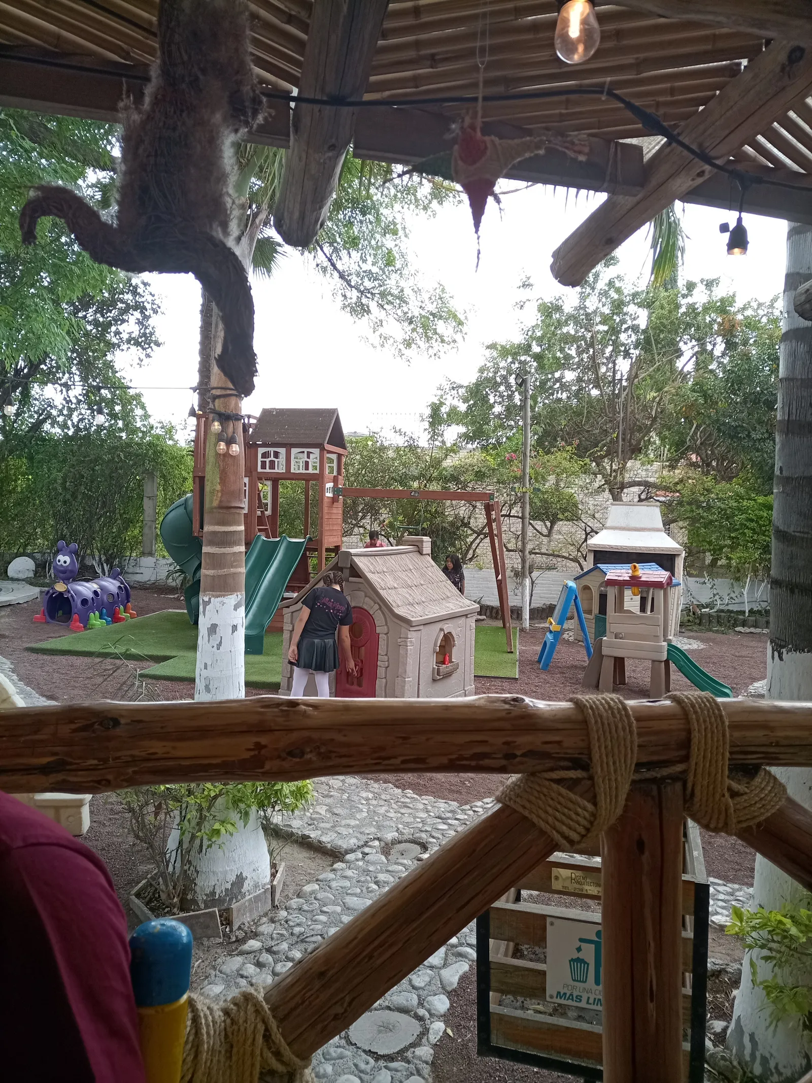 El Tilingo Lingo image 1