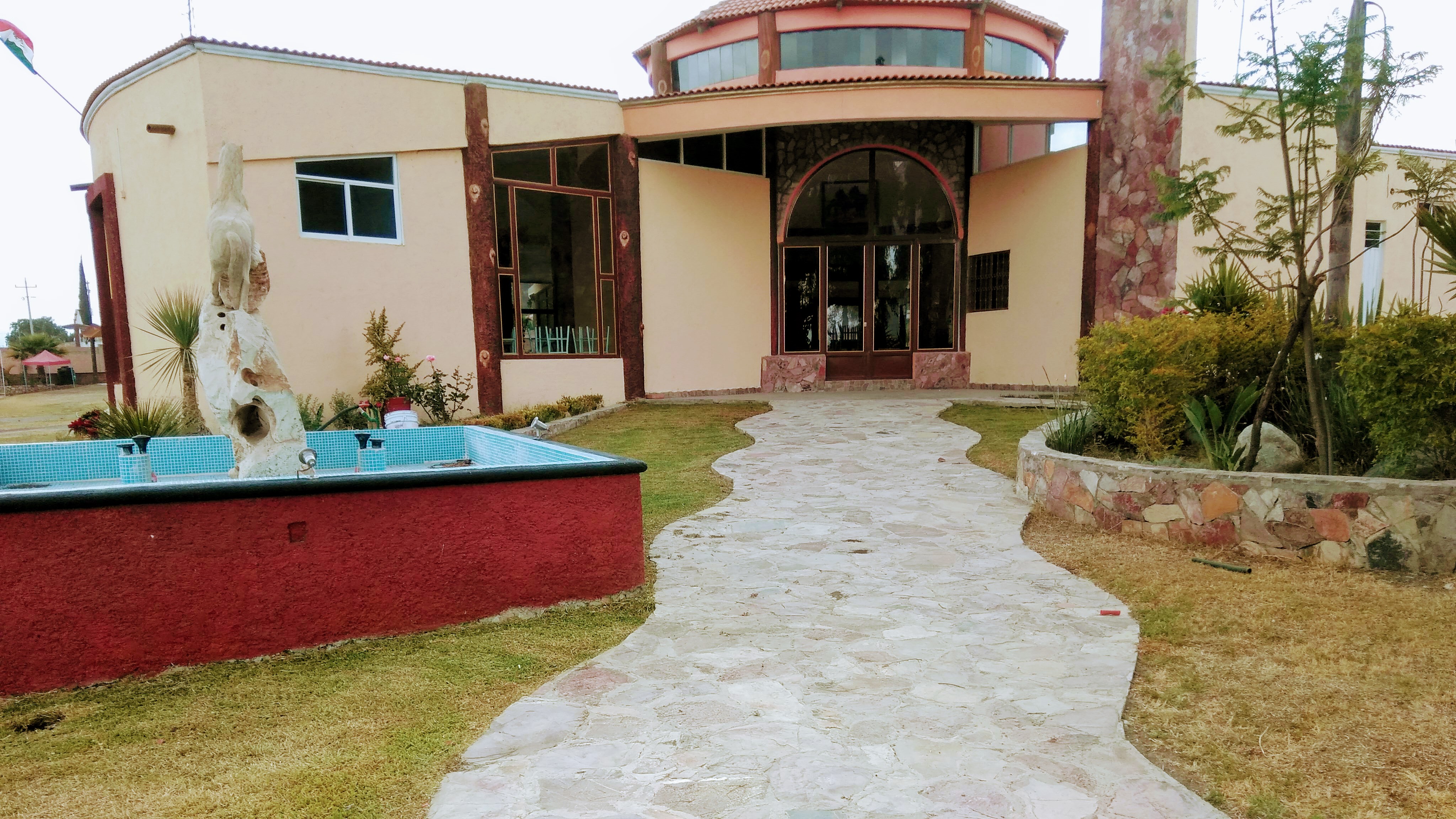 Los Cipreses Restaurante Salón Jardin image 6