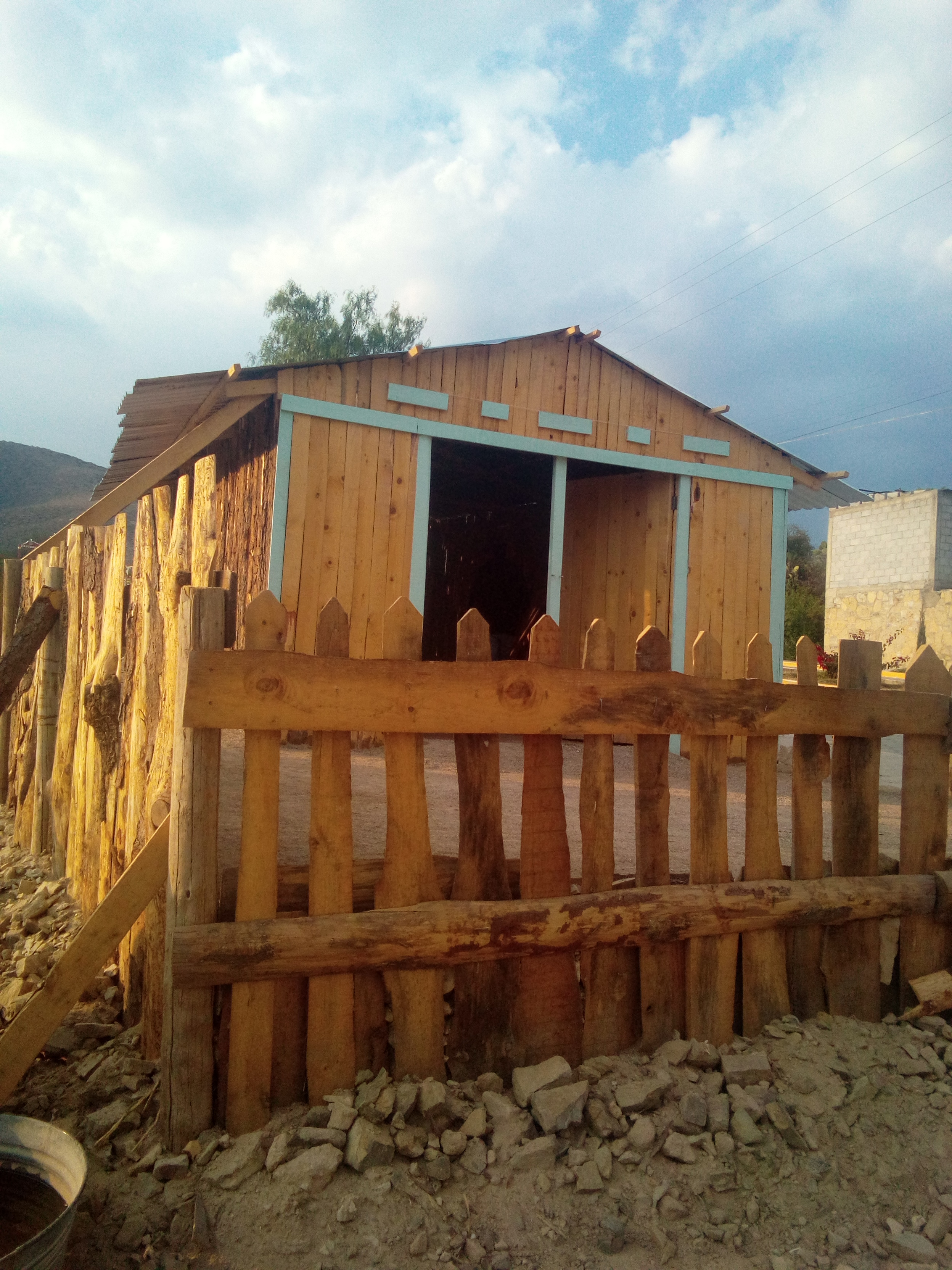 Pulques de la subida del panteon. image 10