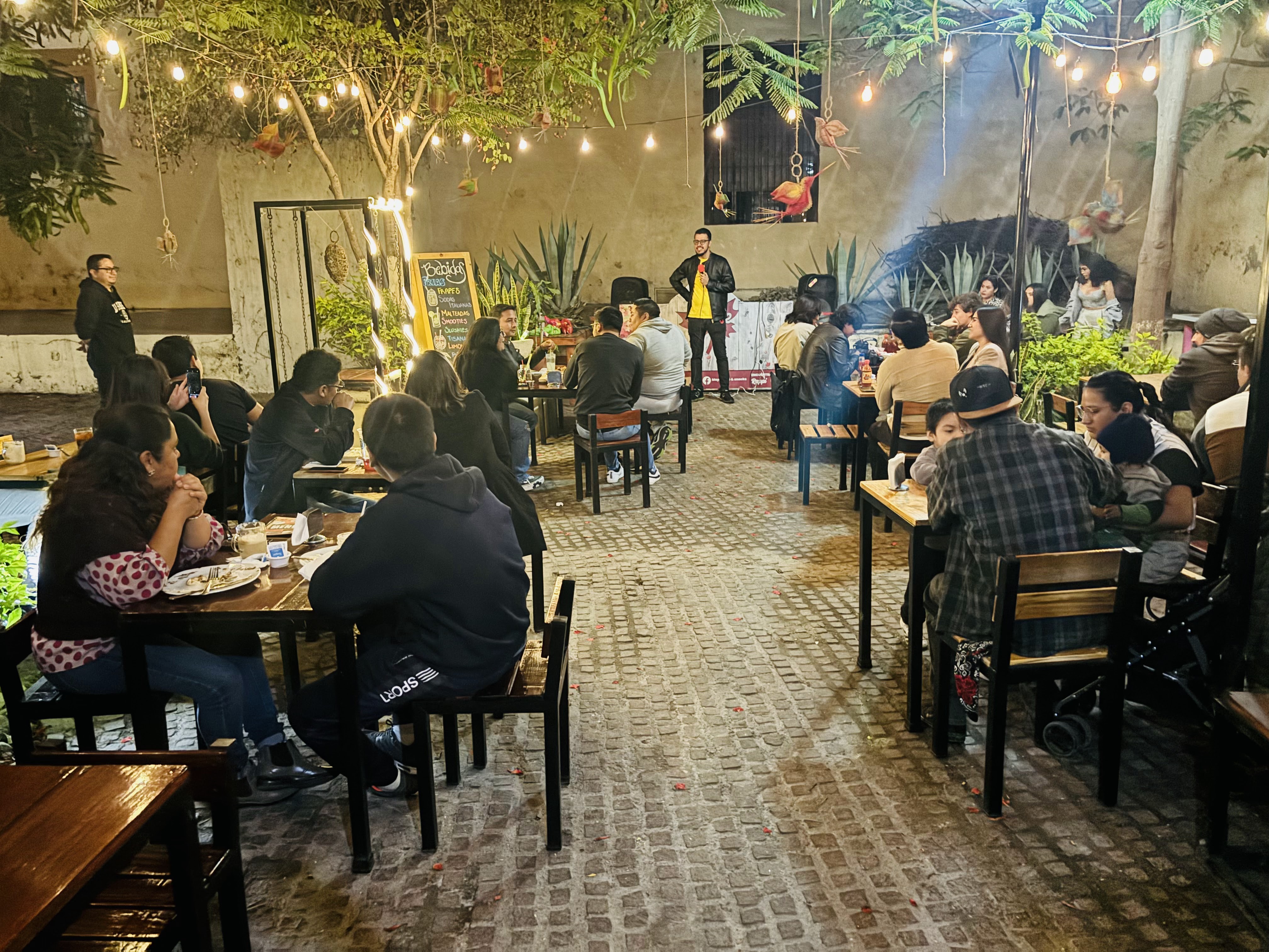 Maple Restaurant image 3