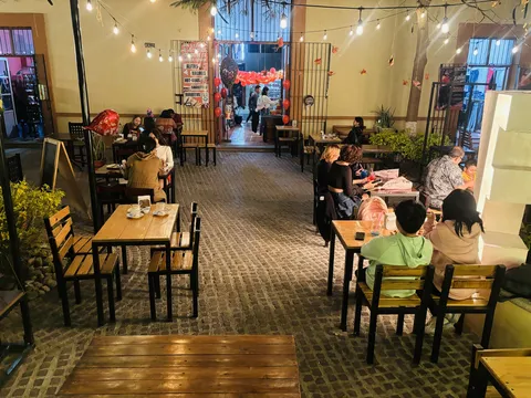 Maple Restaurant image 6