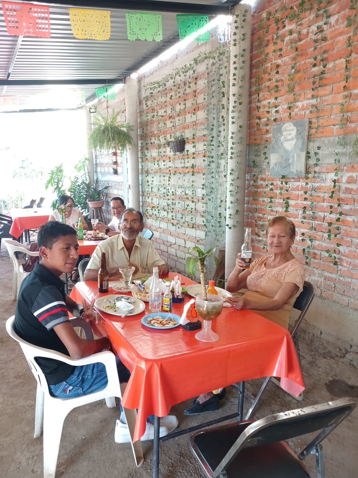 Marisquería **La Sirenita** image 1