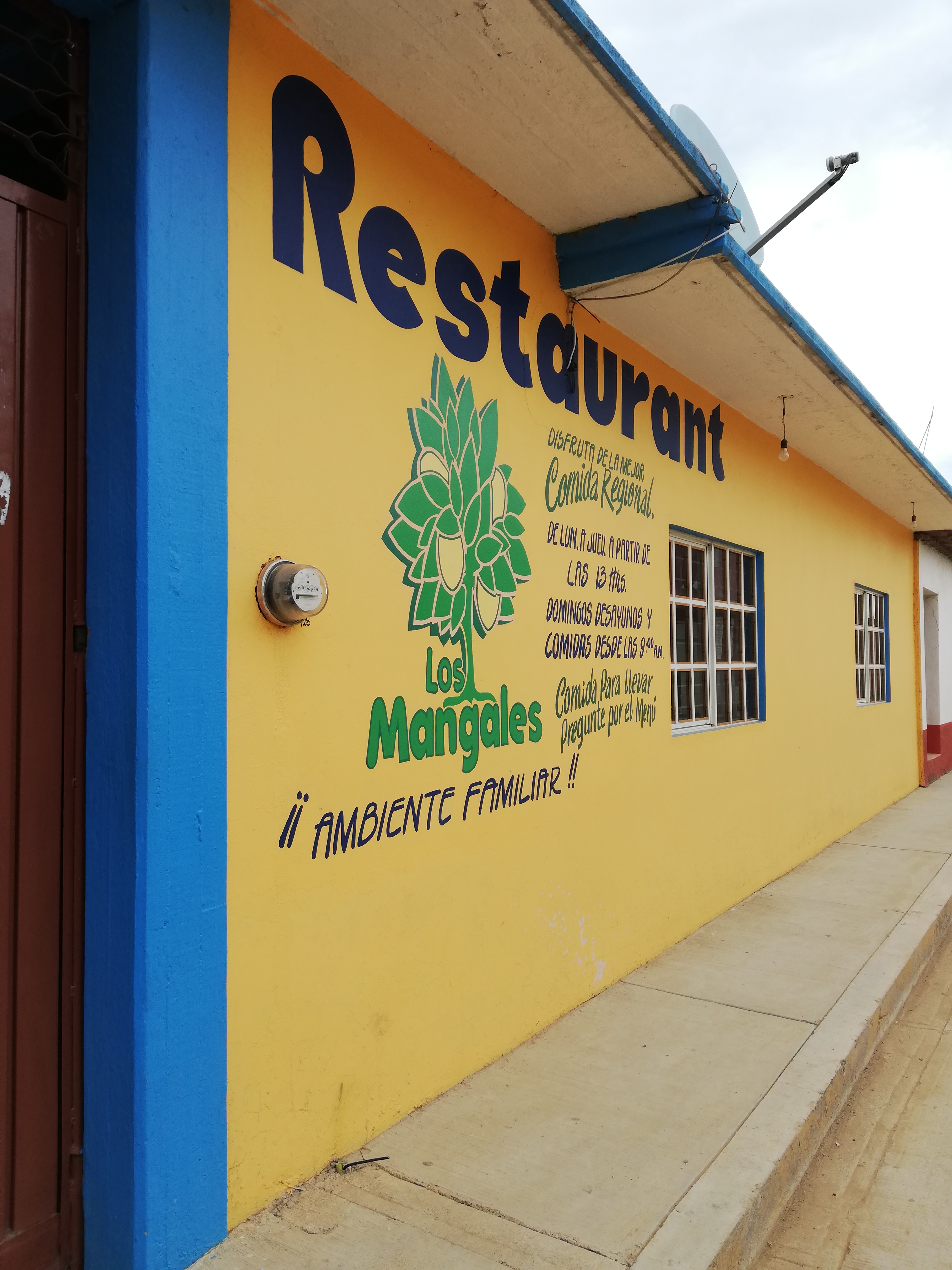 Los Mangales Restaurante image 4