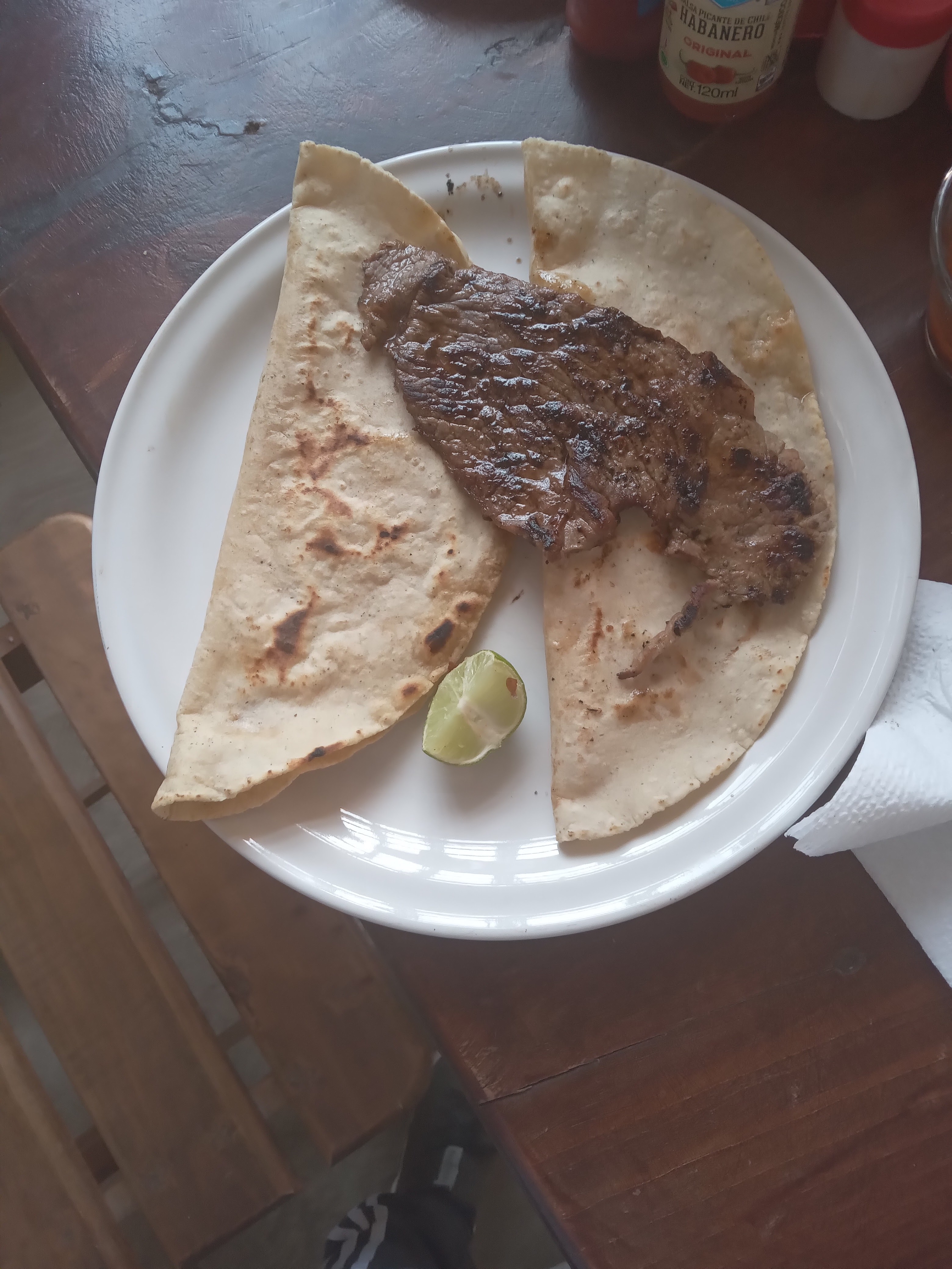 MARISCOS Y CARNES ASADAS LOS LAURELES RESTAURANT.: image 8