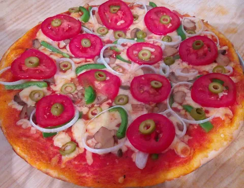 ALY'S PIZZA image 5