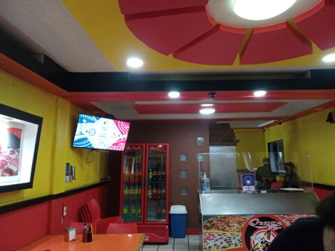 OBENIS PIZZA image 2