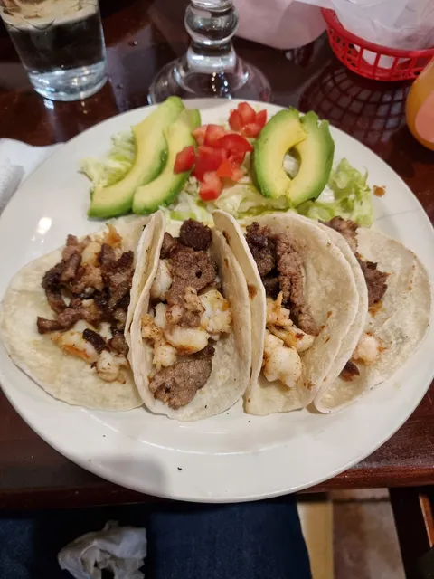 Restaurant Los Compadres image 3