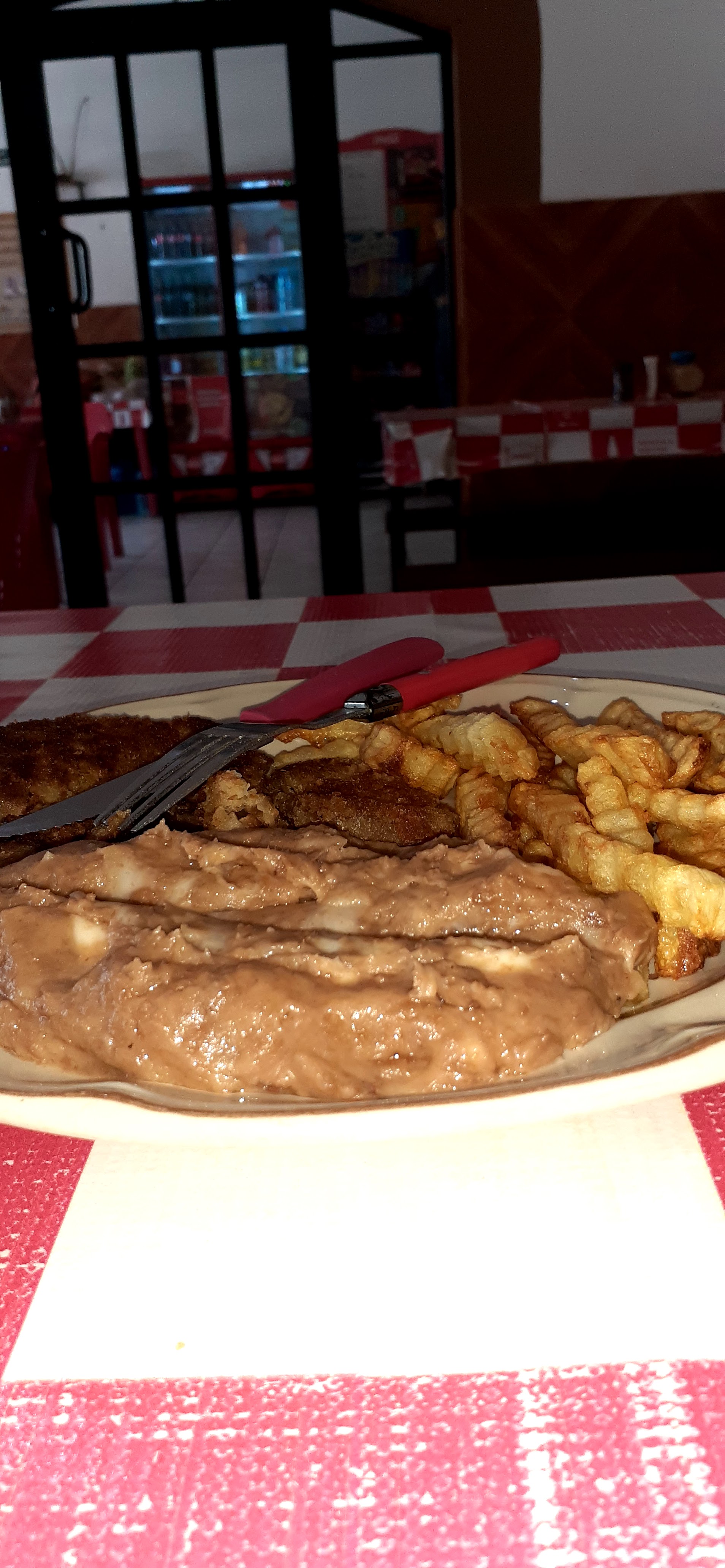 Restaurant por mis huevos image 7