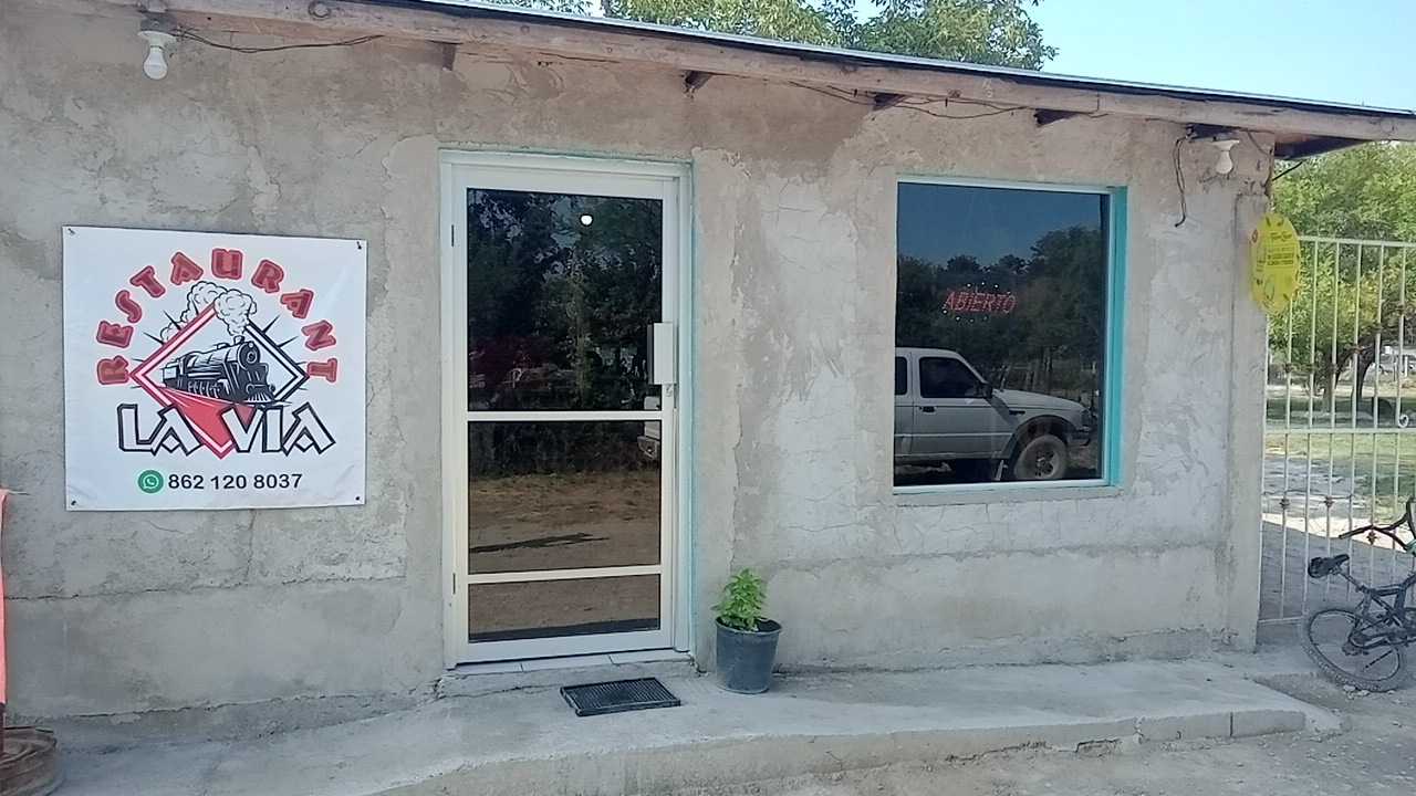 La via restaurant image 6