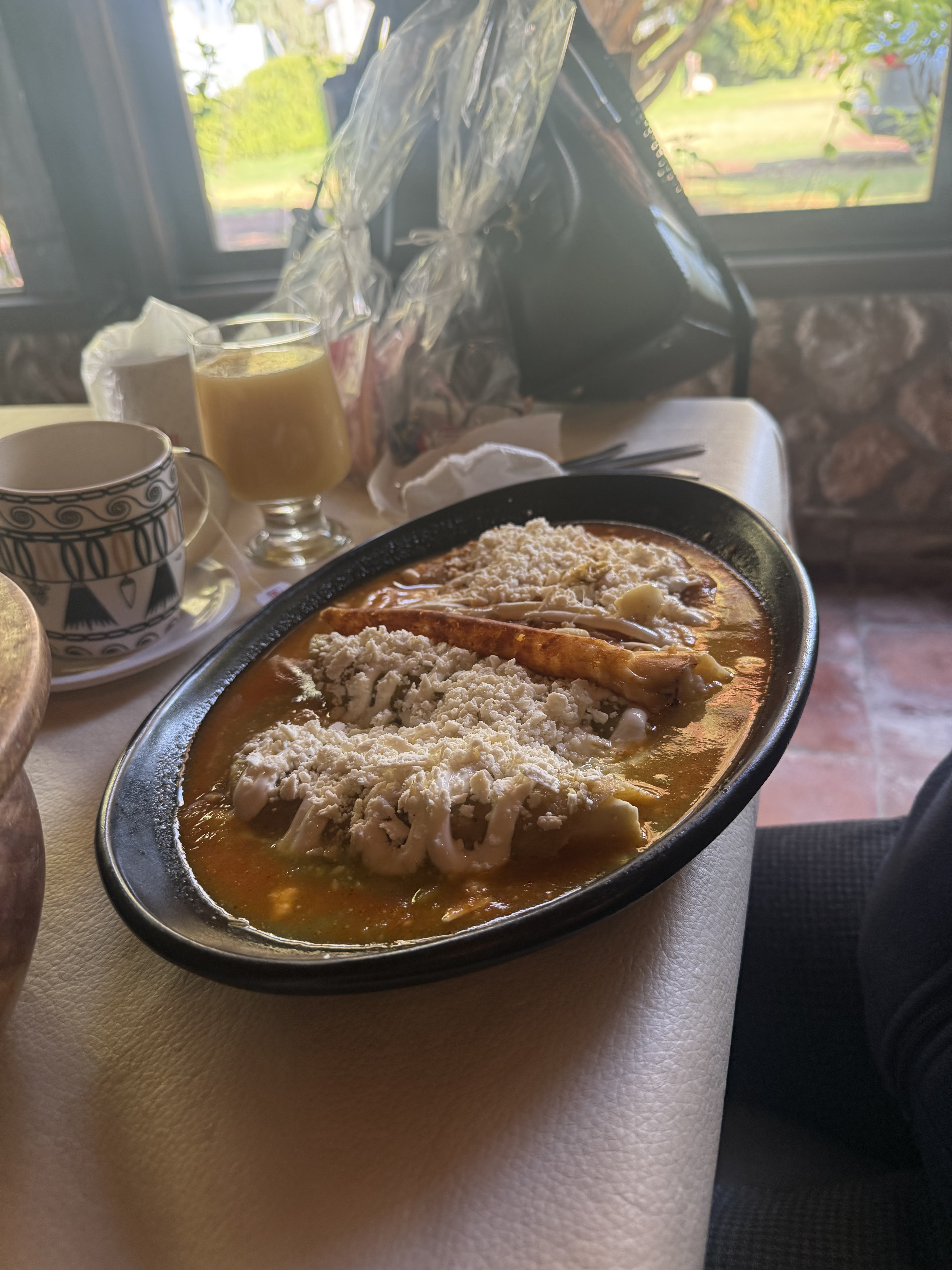 Los Ahuehuetes image 5