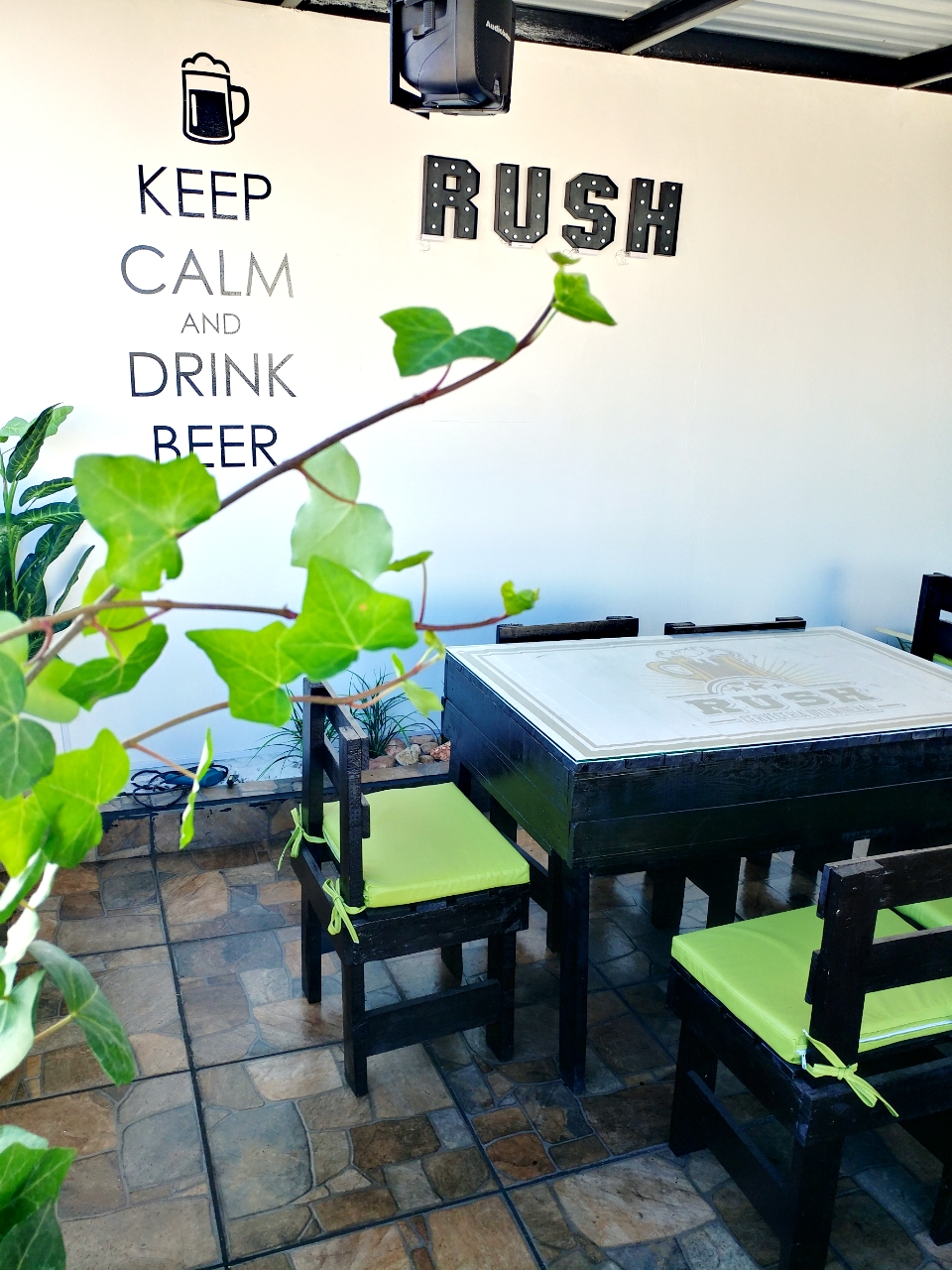 Rush Restaurante image 8
