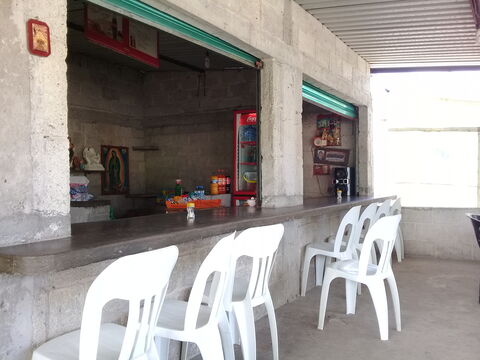 Antojitos "Flor" image 3