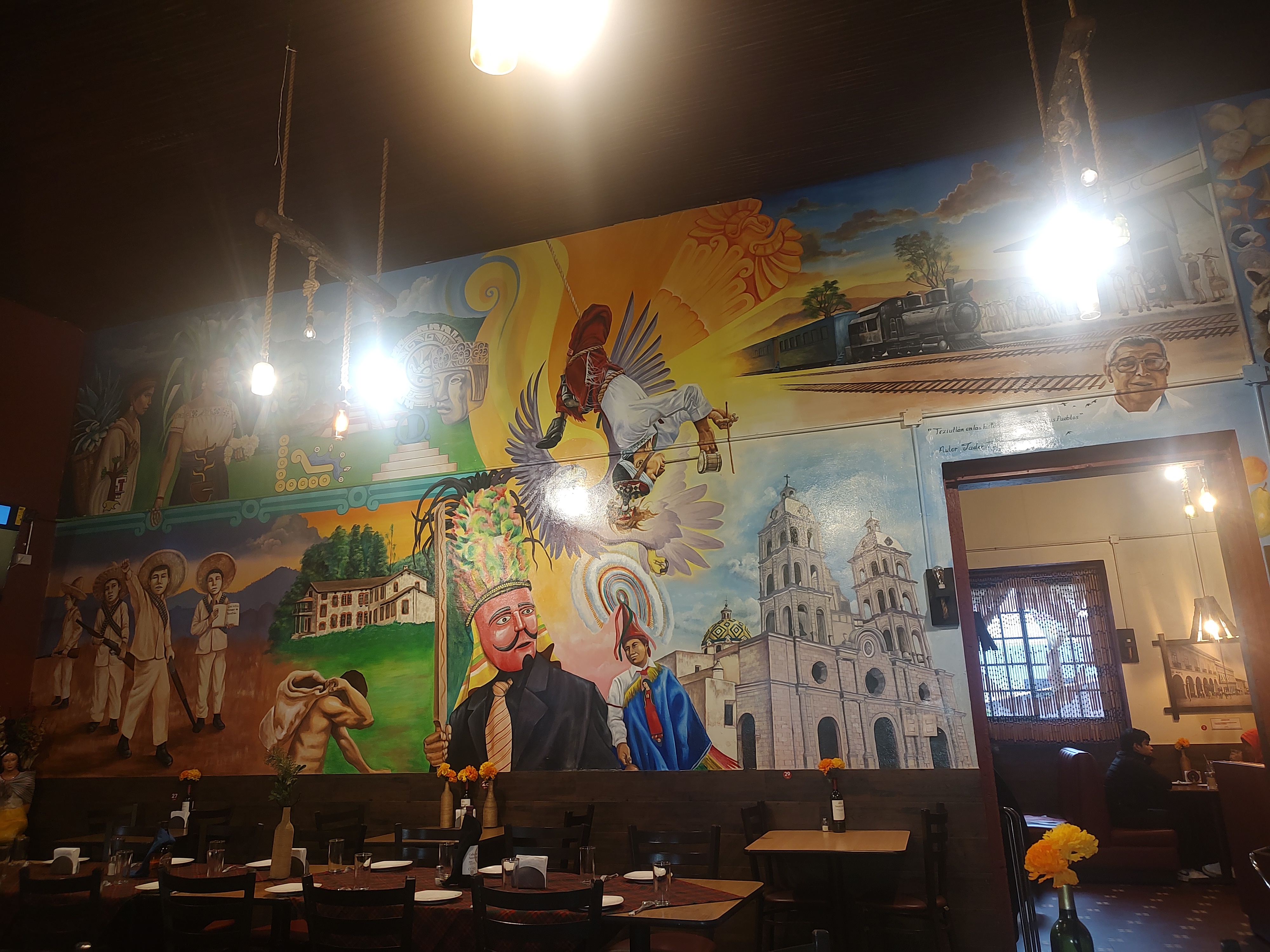 Cristina Restaurante & Taquería Suc. Centro image 4