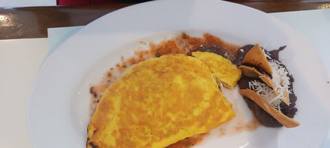 Los Faroles Restaurante image 6