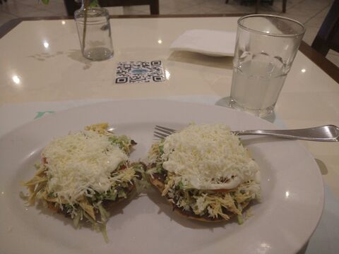 Los Faroles Restaurante image 8