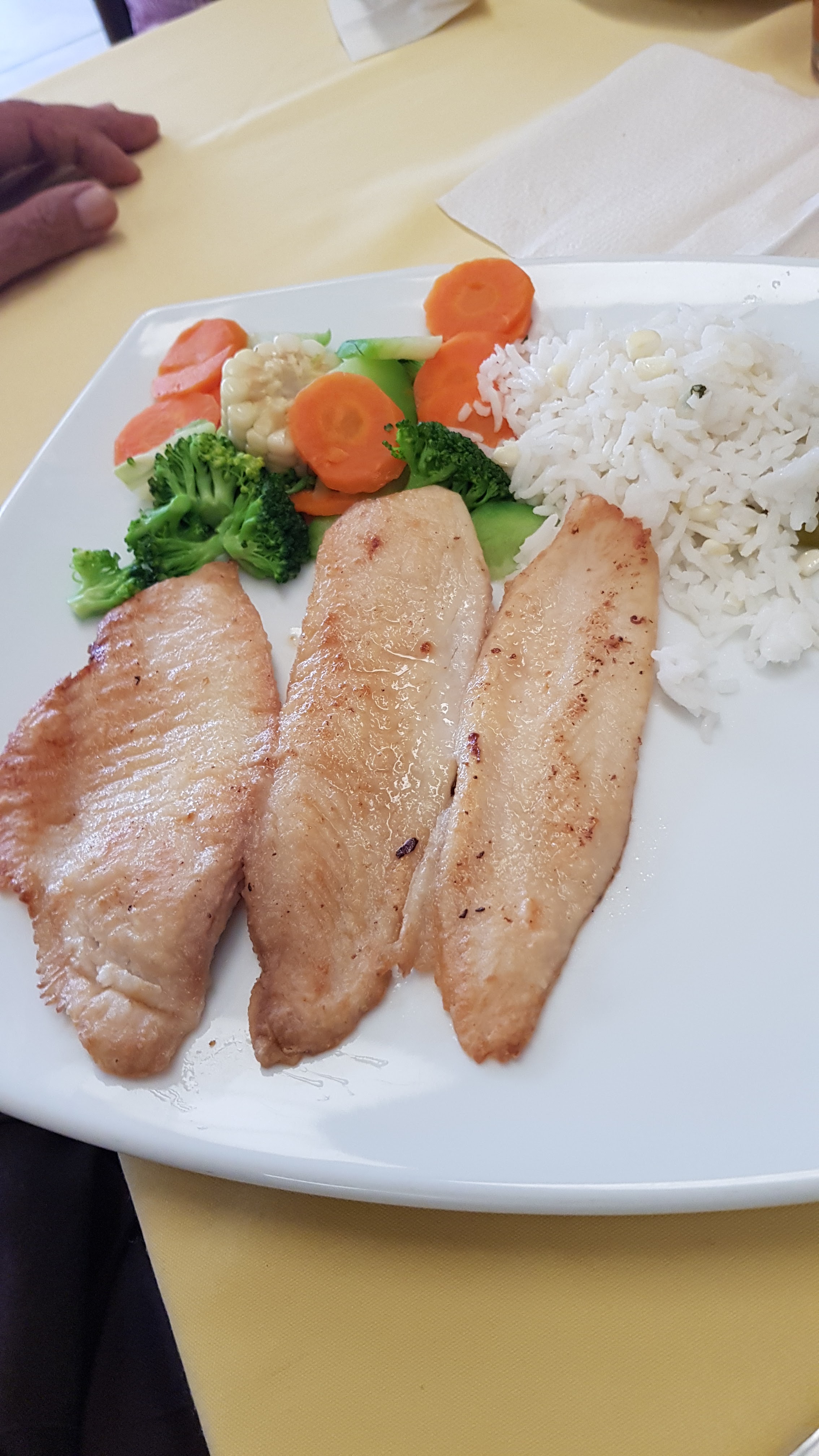 Checo's Grill Restaurant image 8