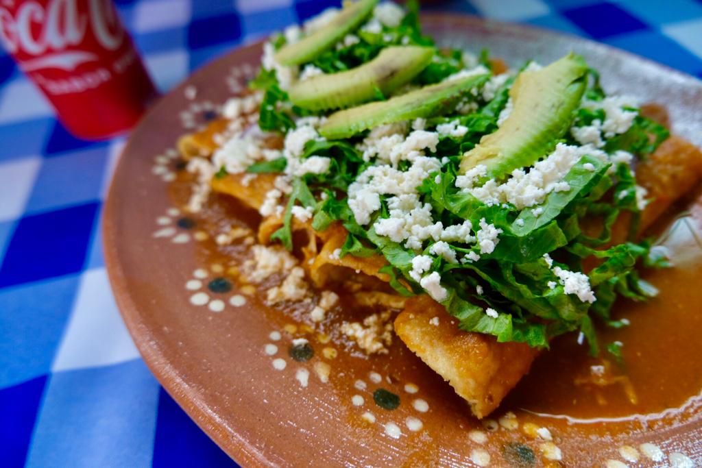 "Fuentes Grill" Restaurant Bar image 10