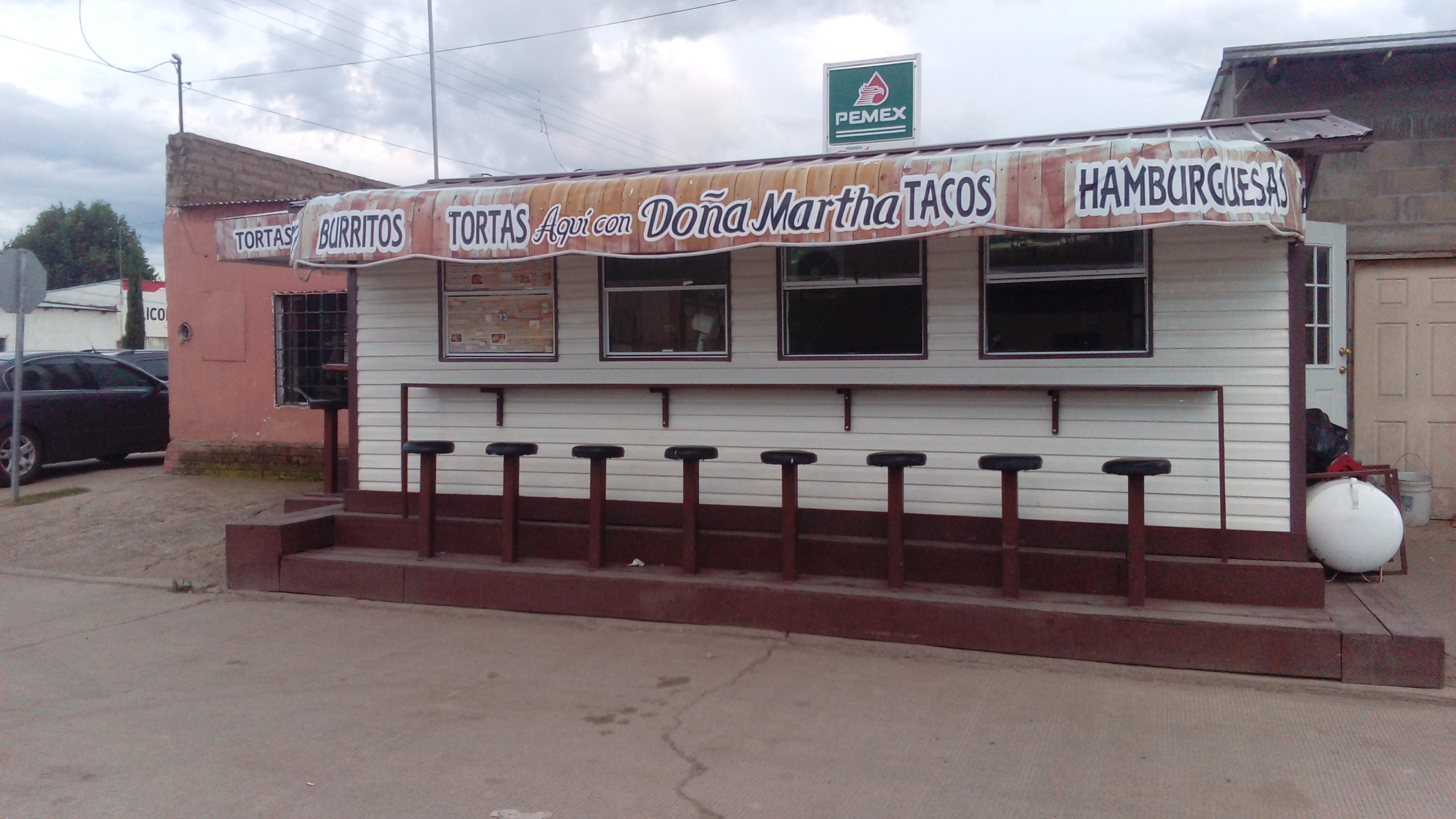 Aqui Con Doña Martha image 4