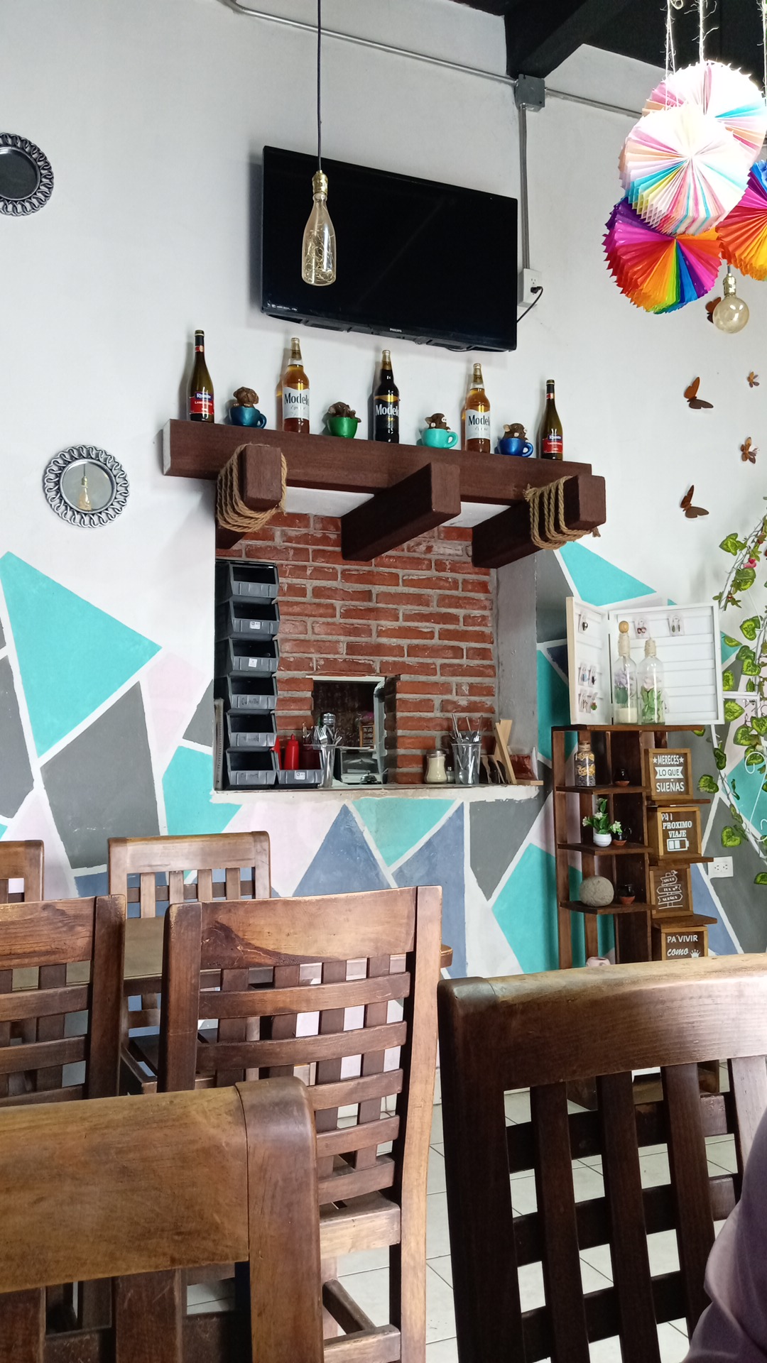 La Antigua Restaurante y Cafetería image 2