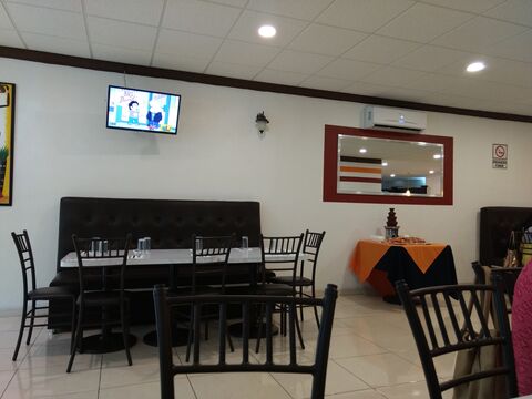LUCIANO'S image 4