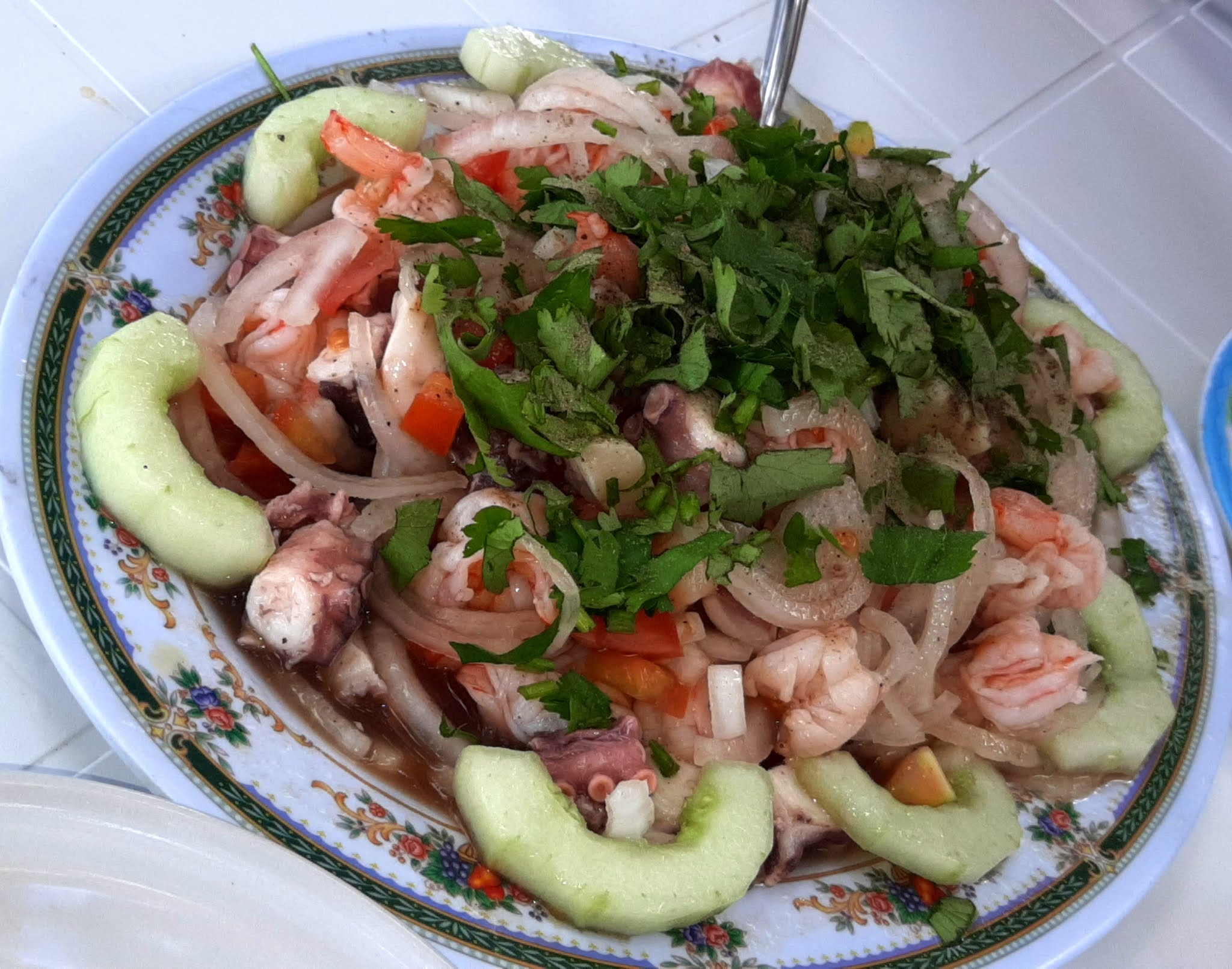 Loyas Restaurant image 5